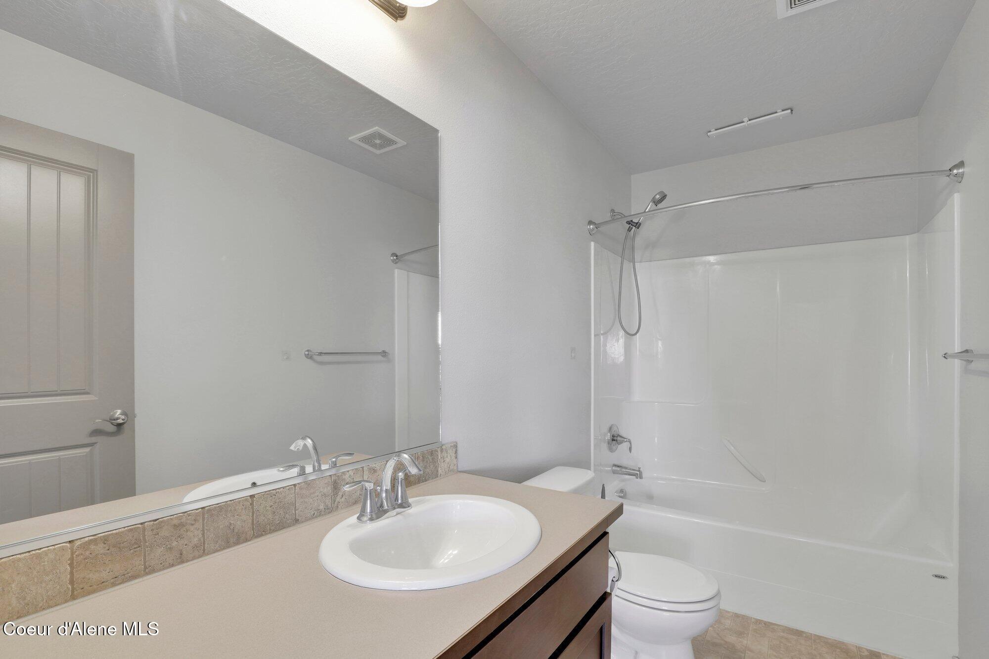 4381 N SHELBURNE LOOP