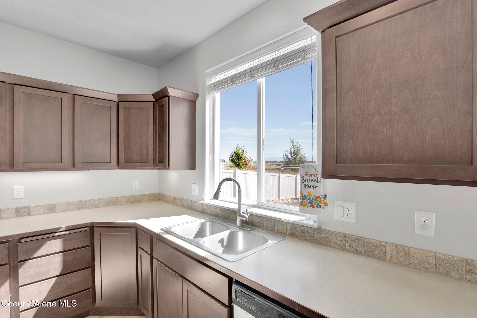 4381 N SHELBURNE LOOP