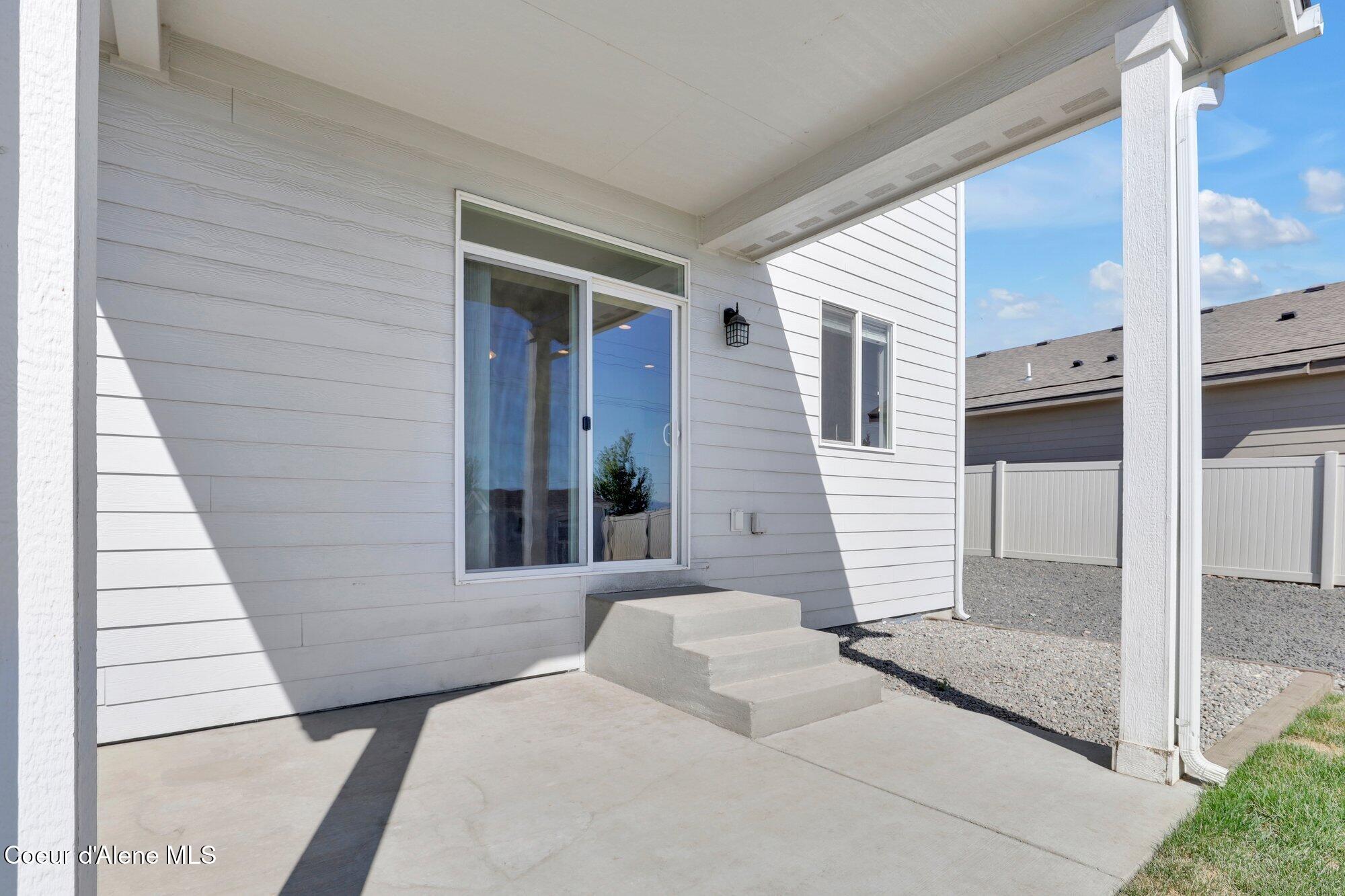 4381 N SHELBURNE LOOP