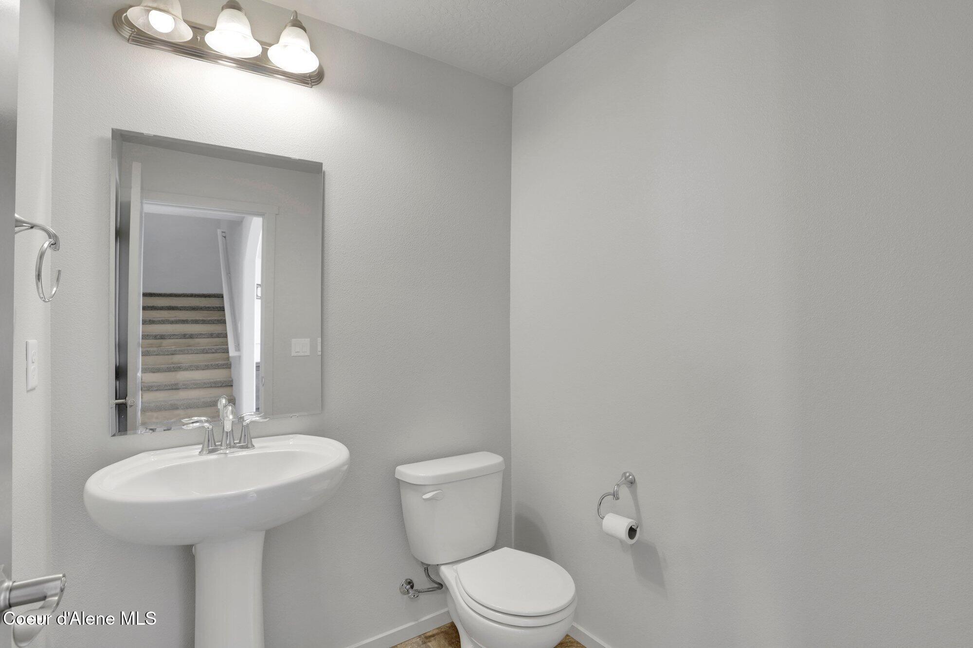 4381 N SHELBURNE LOOP