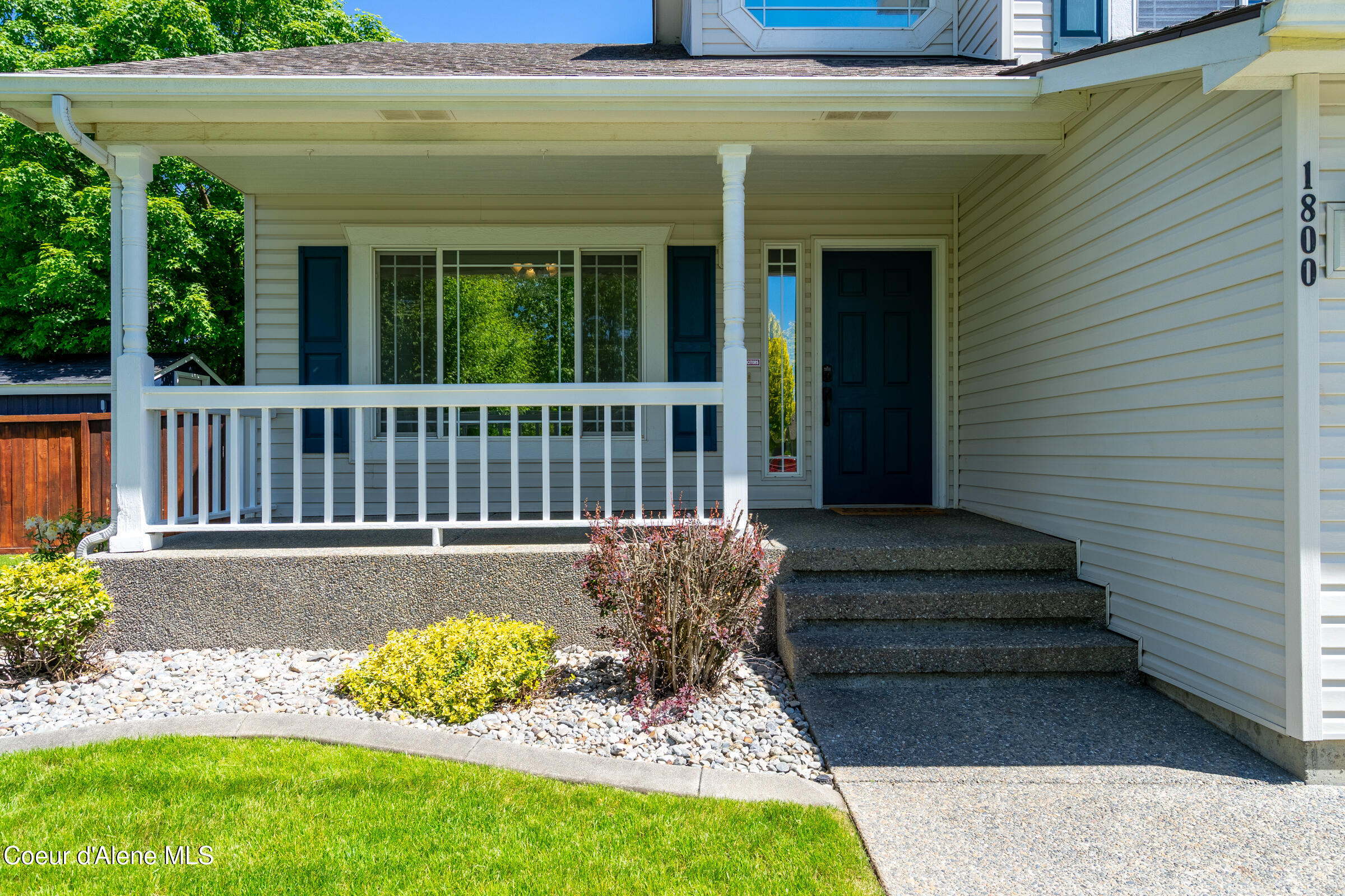 1800 N WILLAMETTE DR