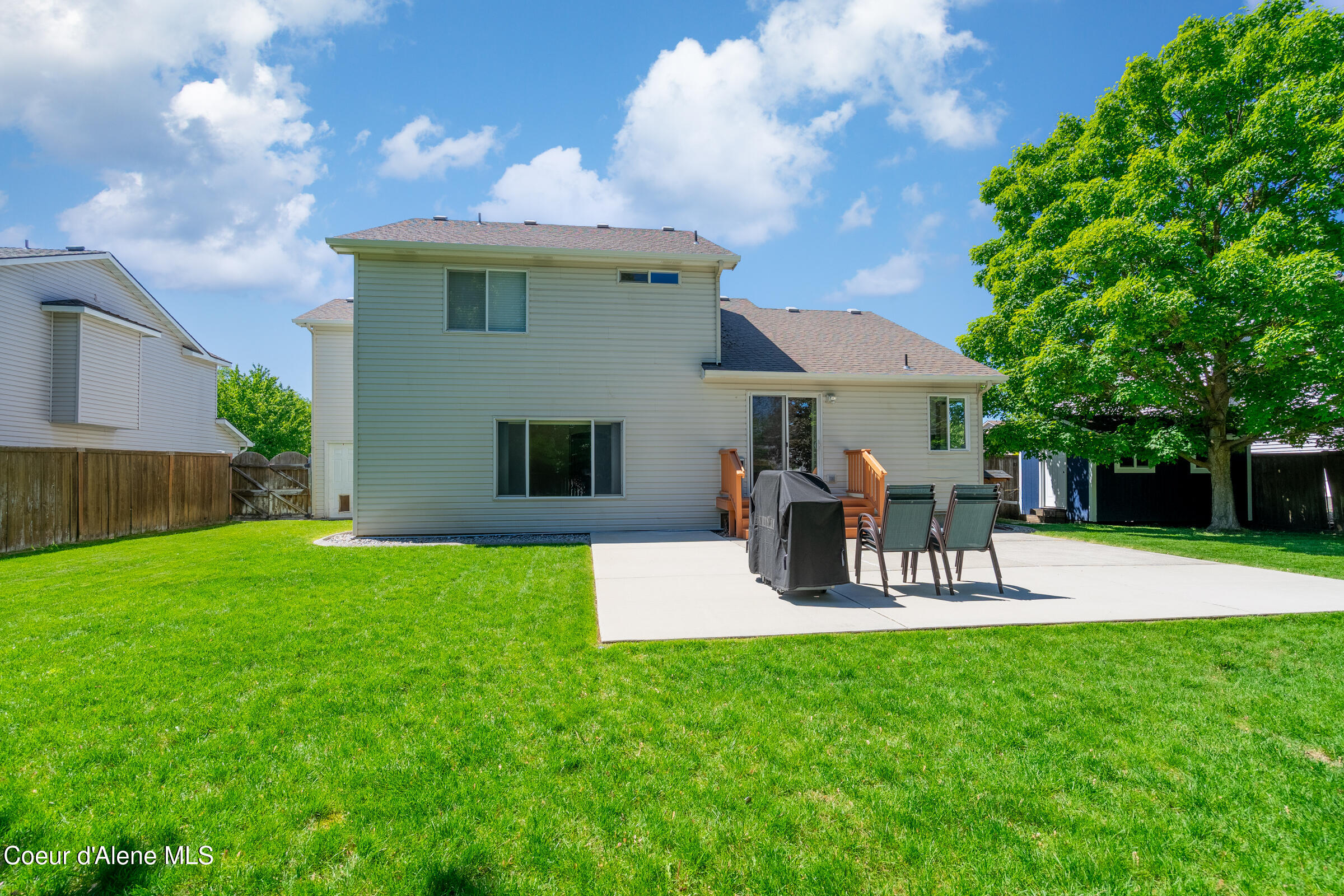1800 N WILLAMETTE DR