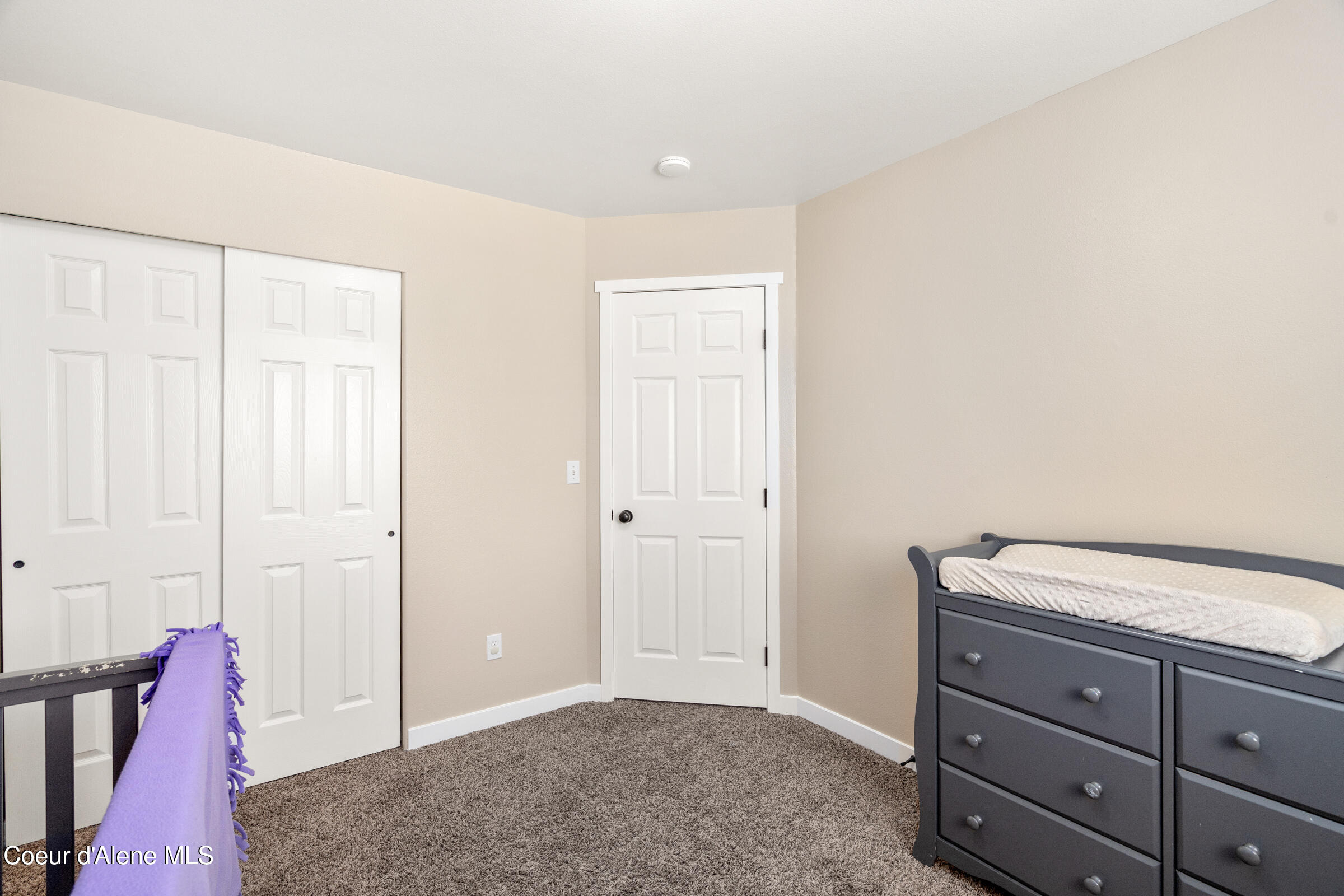 1800 N WILLAMETTE DR