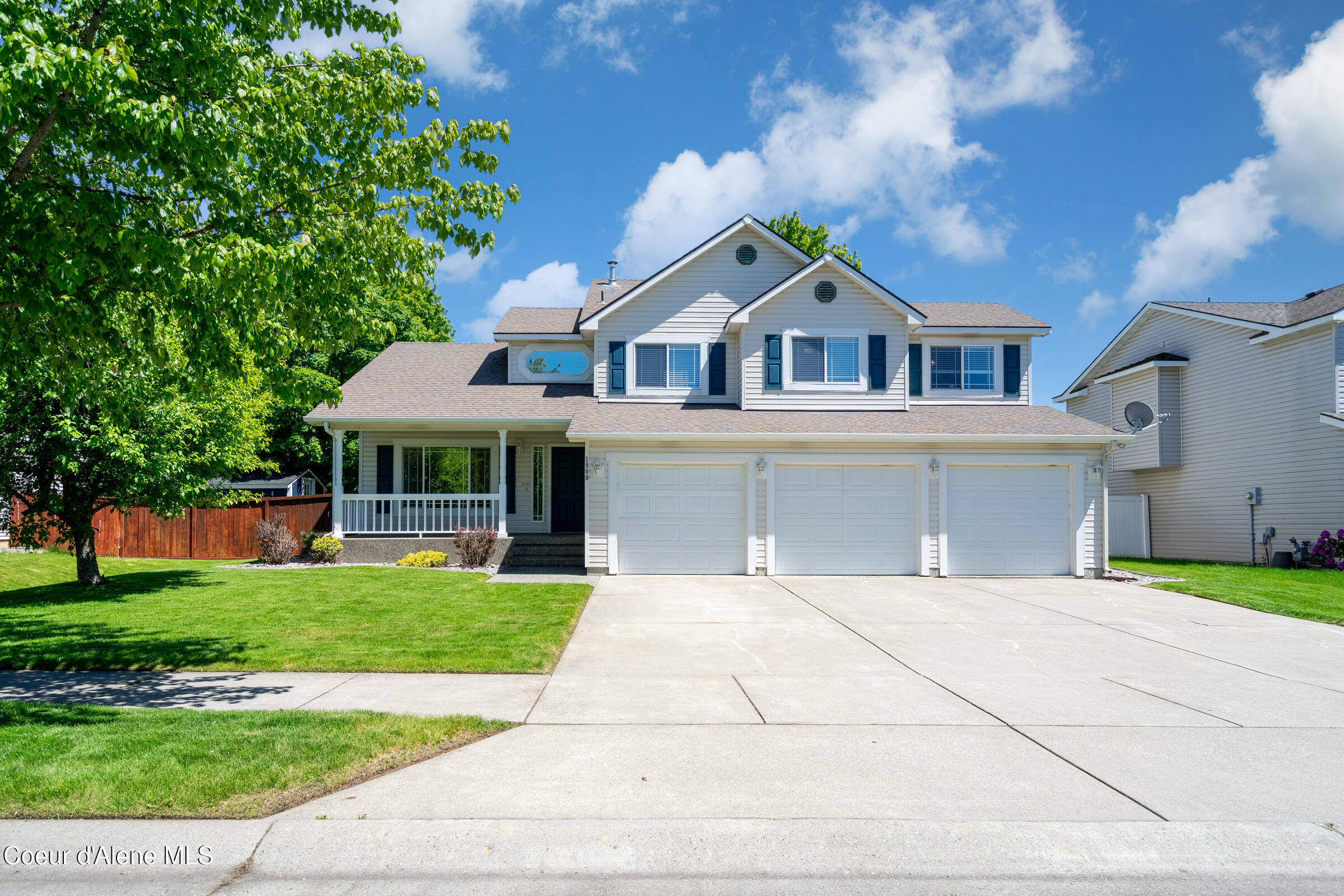1800 N WILLAMETTE DR