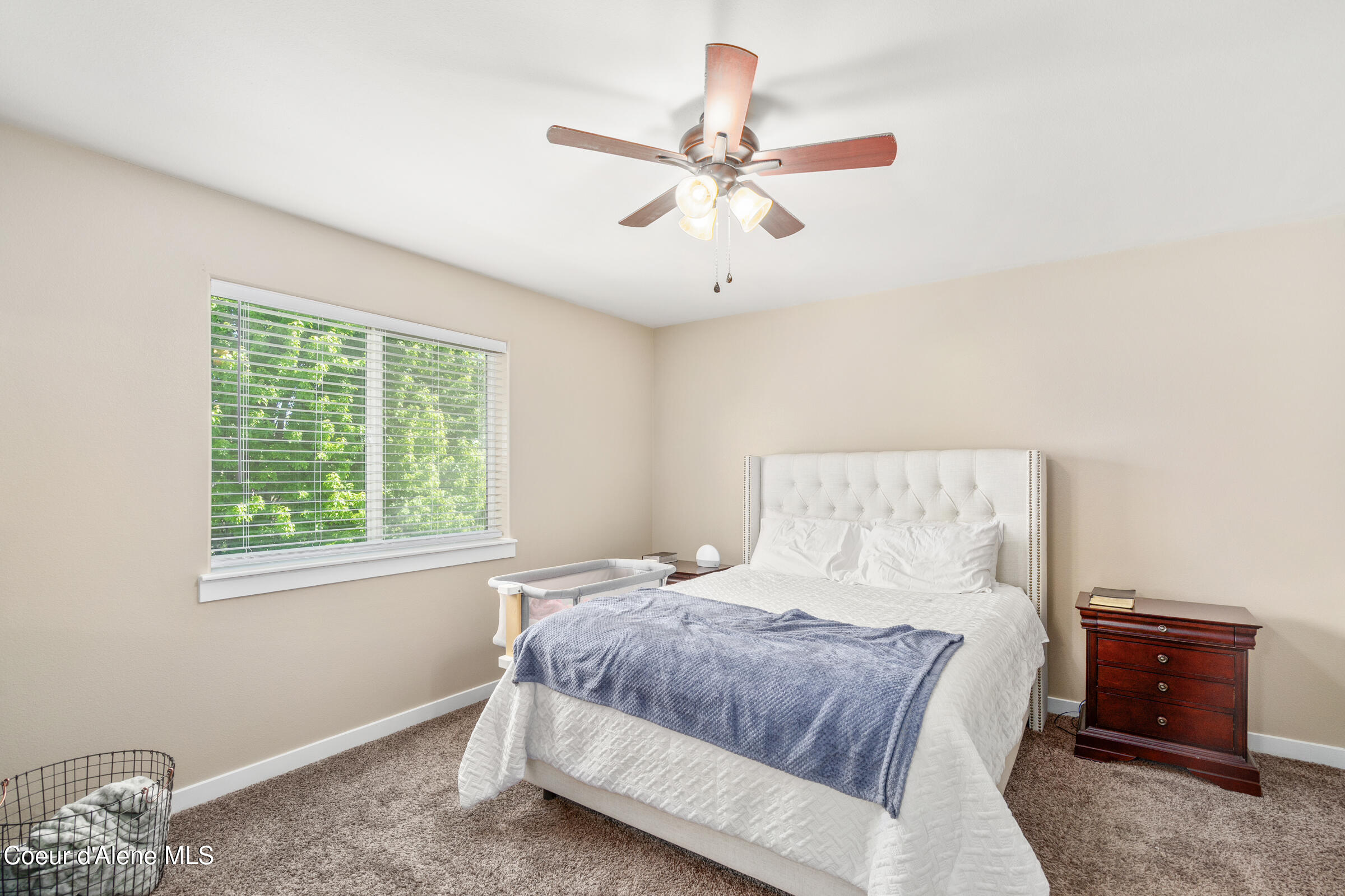 1800 N WILLAMETTE DR