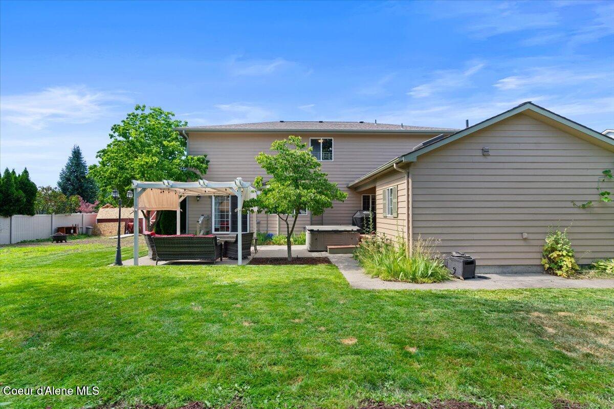 5812 N HARCOURT DR, Coeur d'Alene