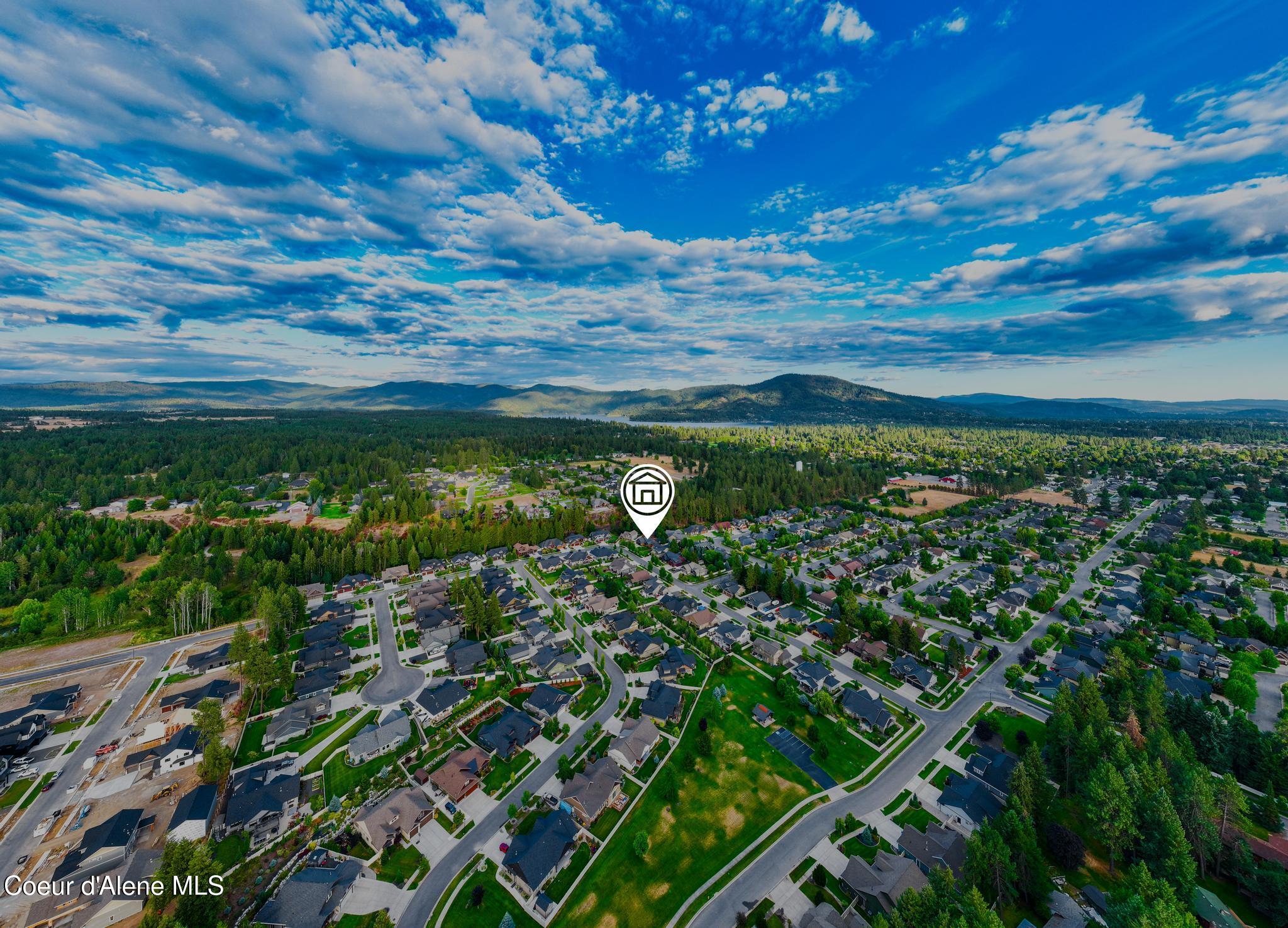 1122 E MAROON CREEK DR