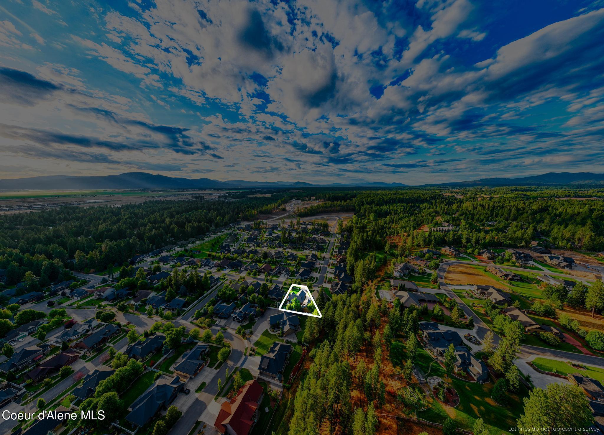 1122 E MAROON CREEK DR