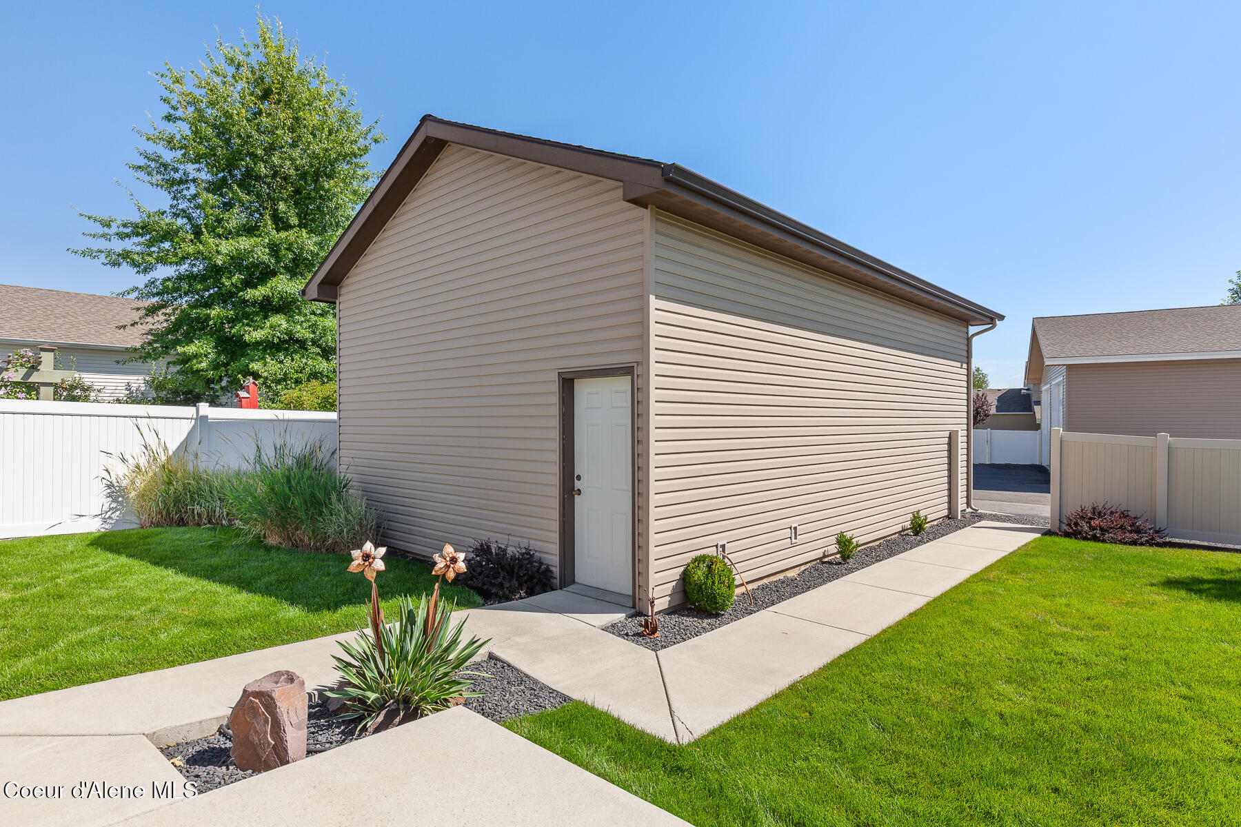 7746 N FAIRBORNE LN, Coeur d'Alene