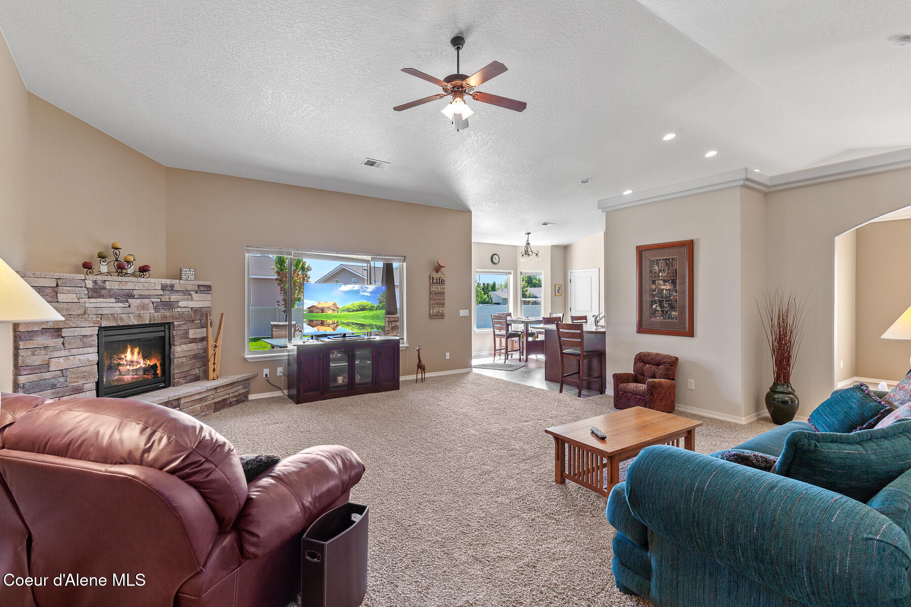 7746 N FAIRBORNE LN, Coeur d'Alene