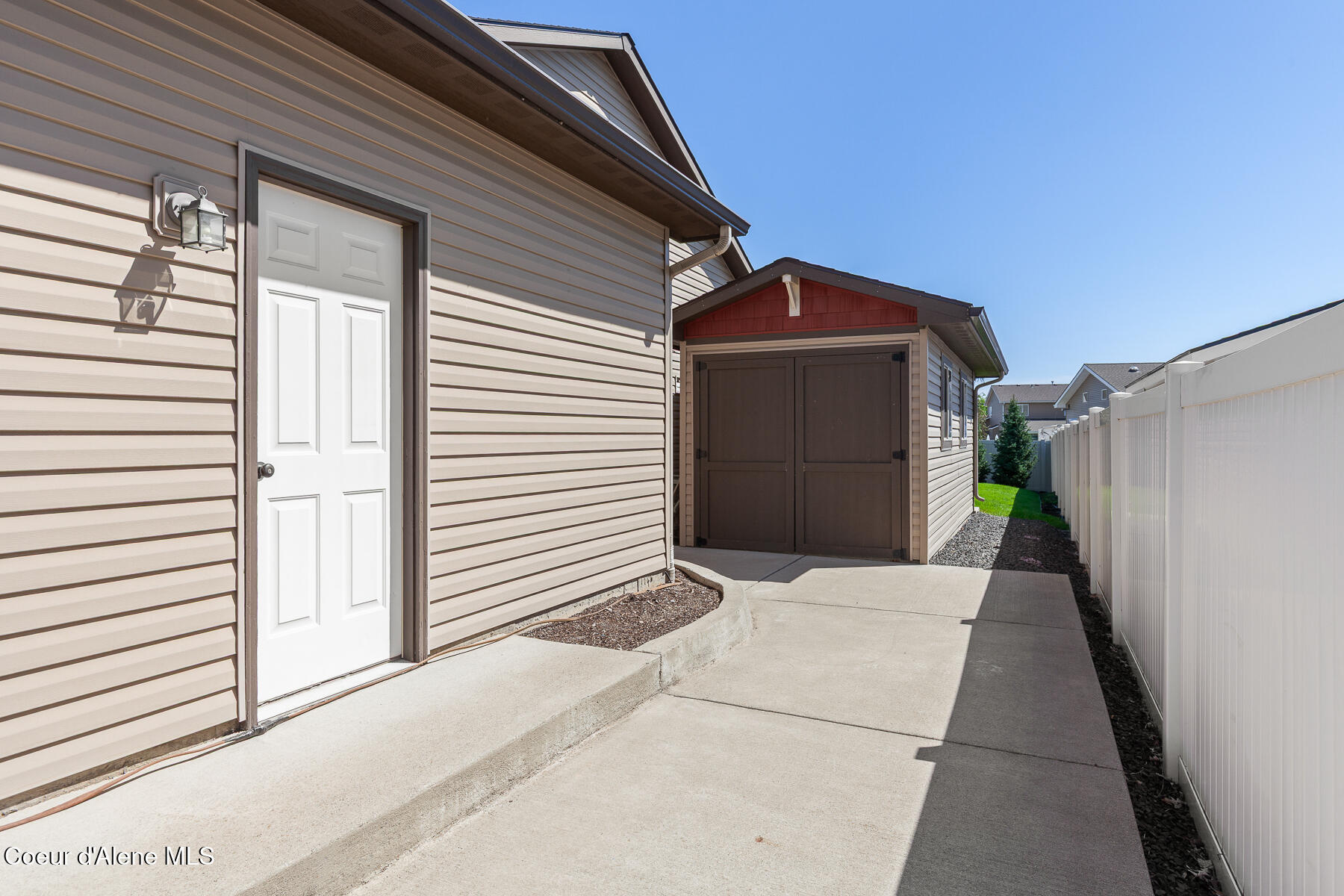 7746 N FAIRBORNE LN, Coeur d'Alene