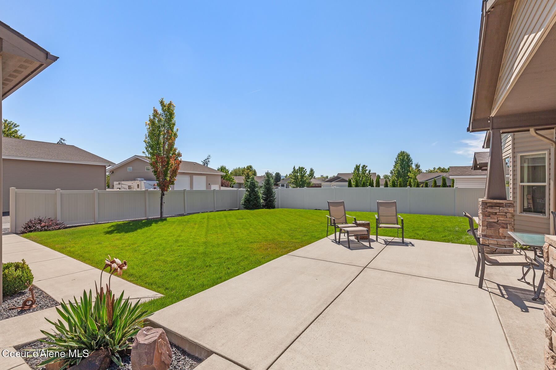 7746 N FAIRBORNE LN, Coeur d'Alene