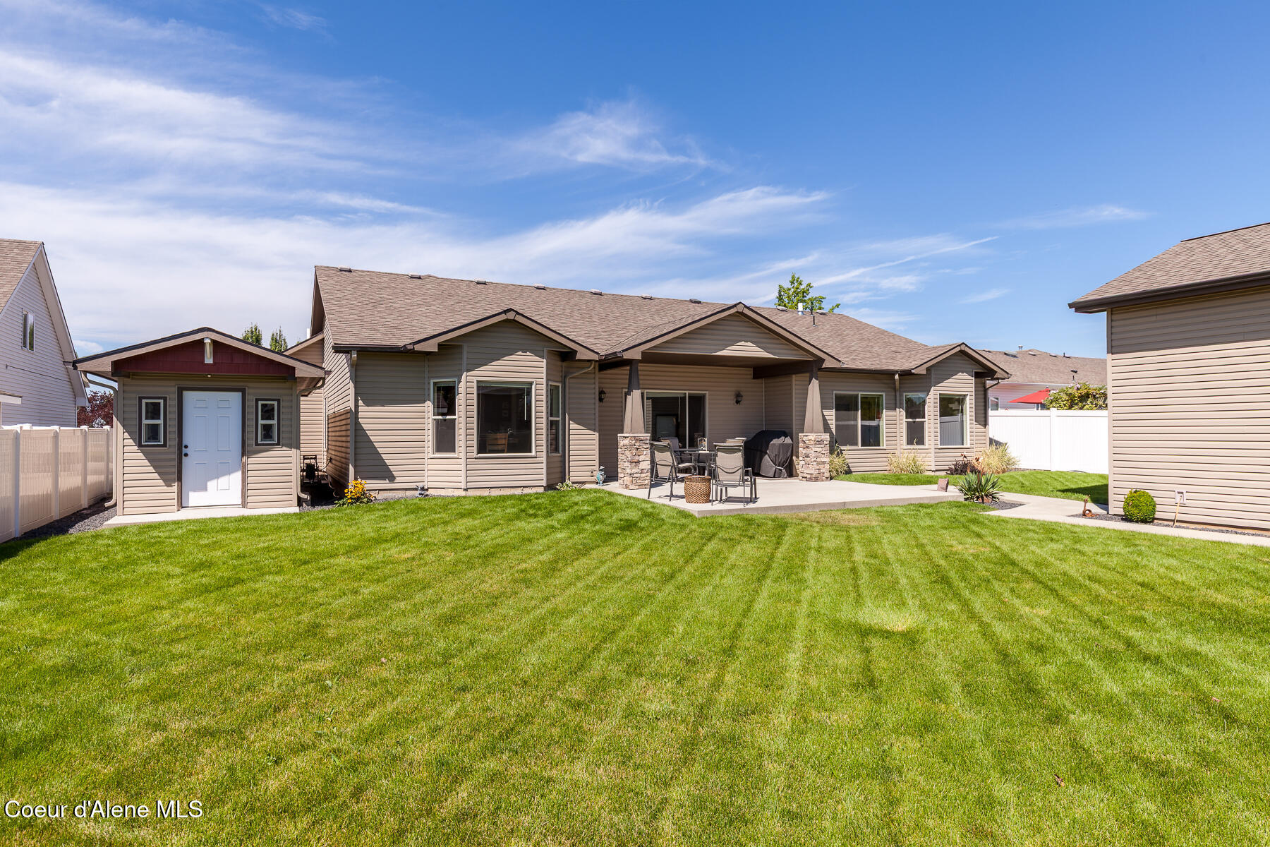 7746 N FAIRBORNE LN, Coeur d'Alene
