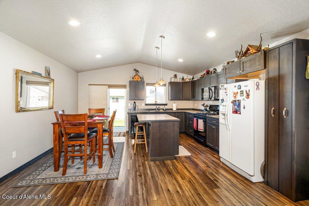 12095 W Wellington AVE