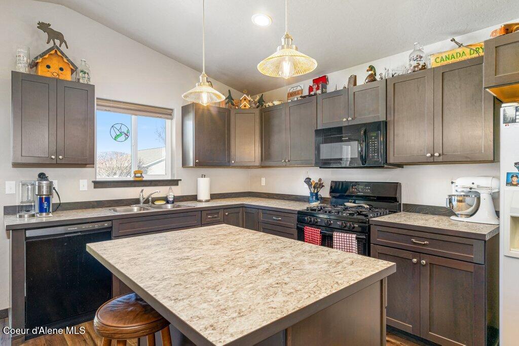 12095 W Wellington AVE