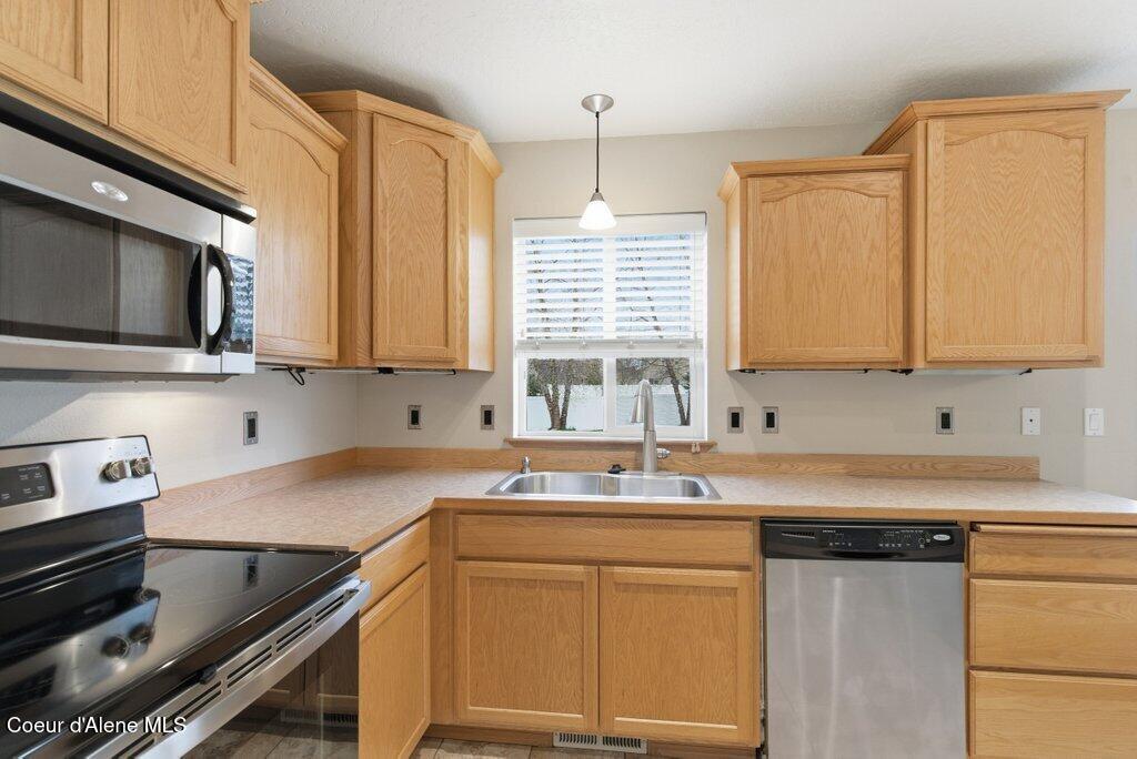 8312 N Courcelles PKWY