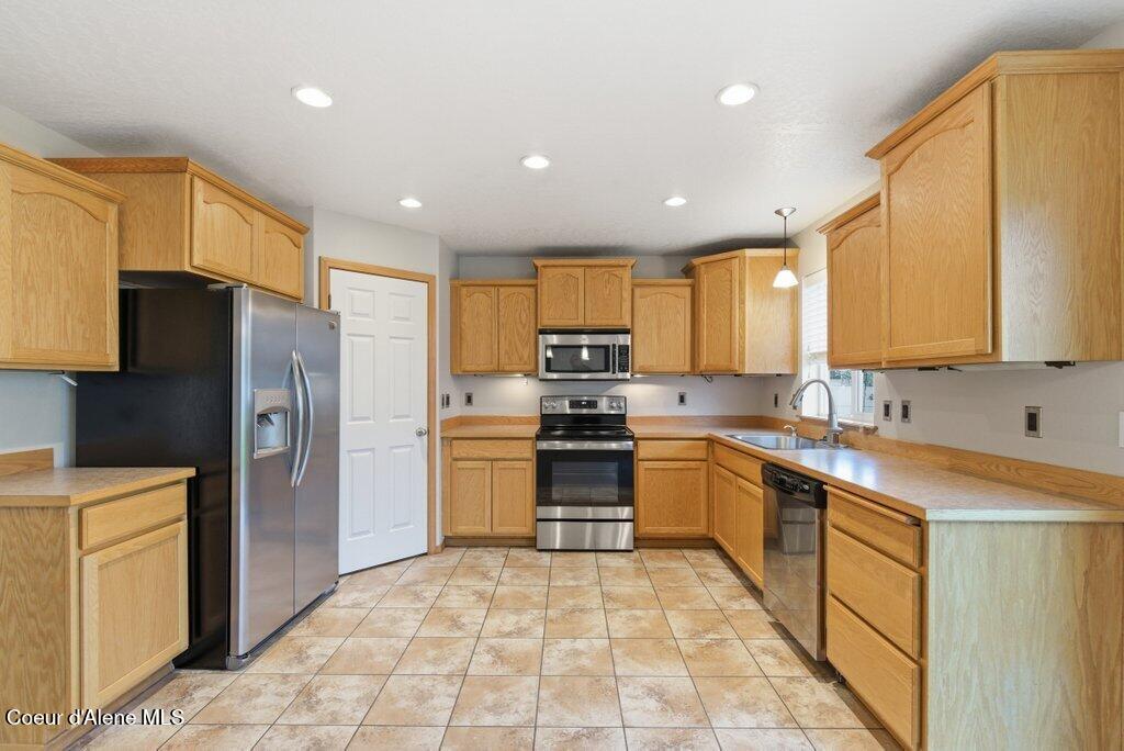 8312 N Courcelles PKWY