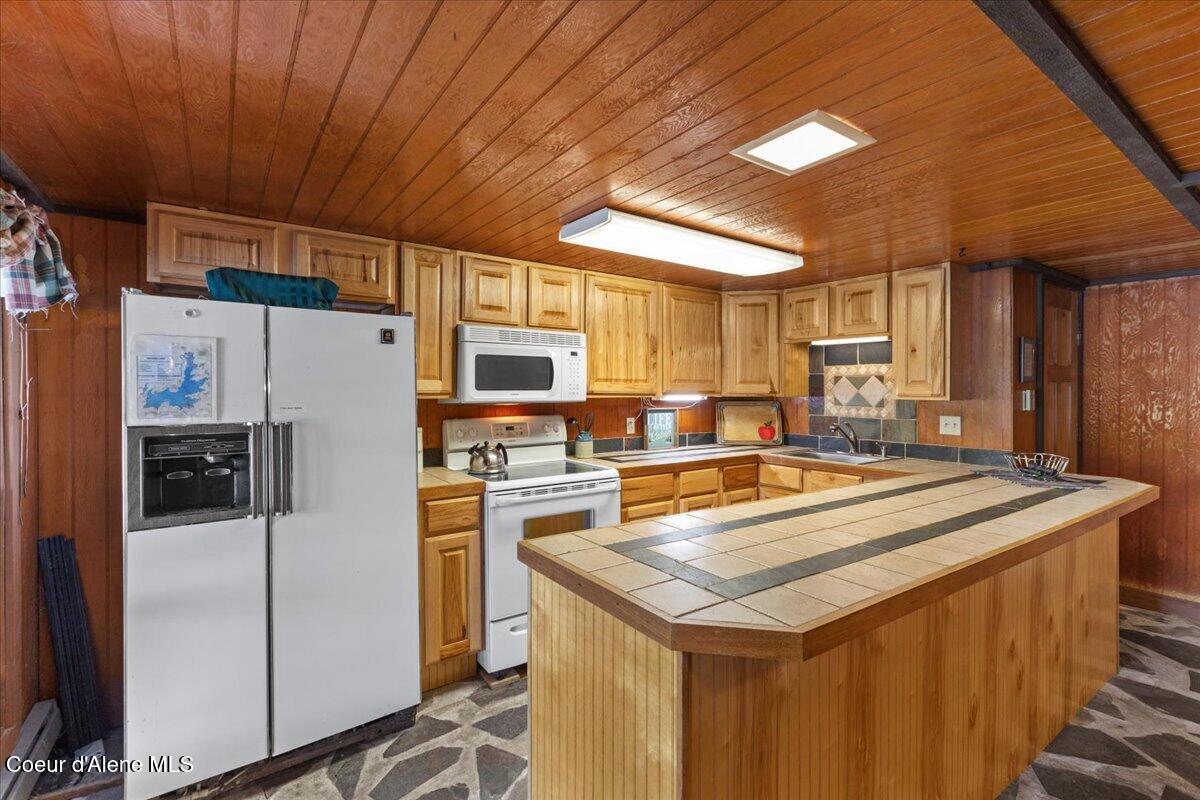 7355 E Cumberland CT