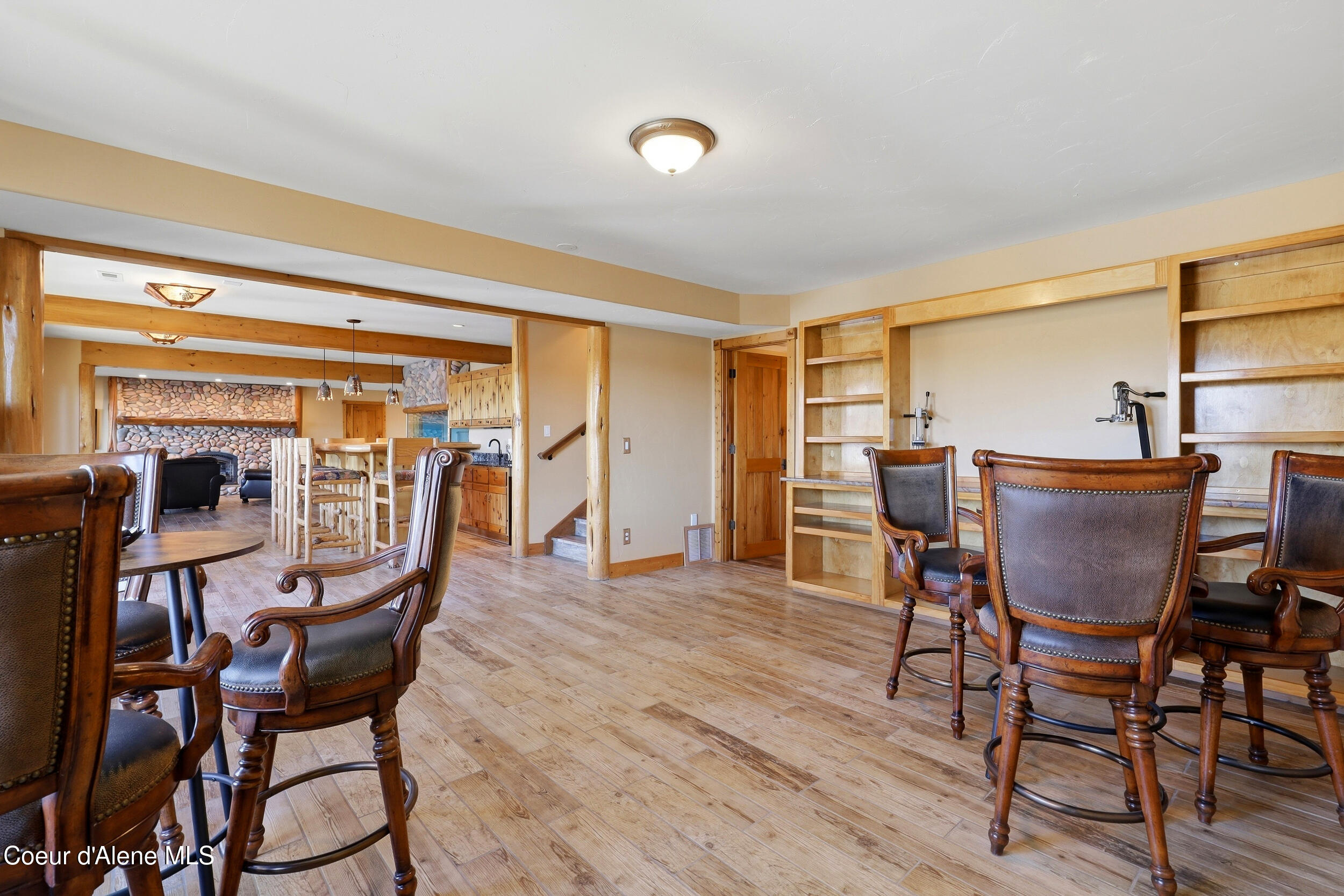 2953 E Point Hayden DR