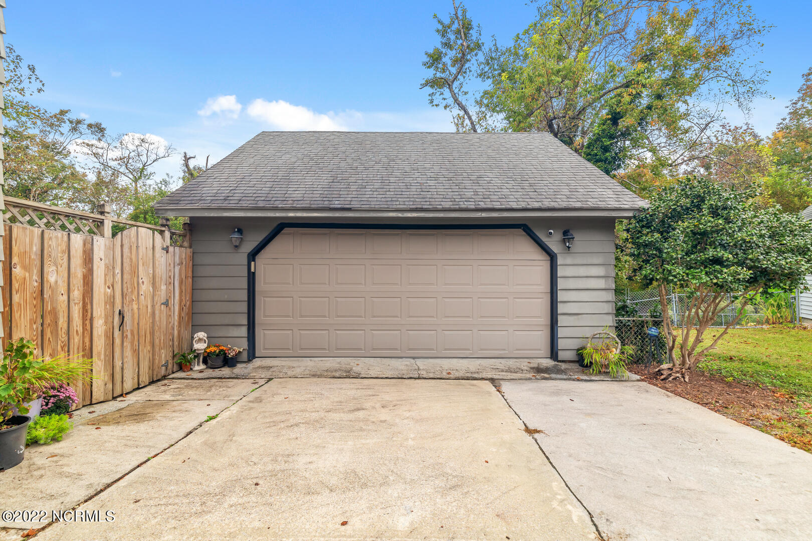 1411 Cando Place