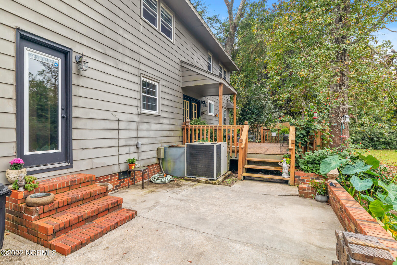 1411 Cando Place