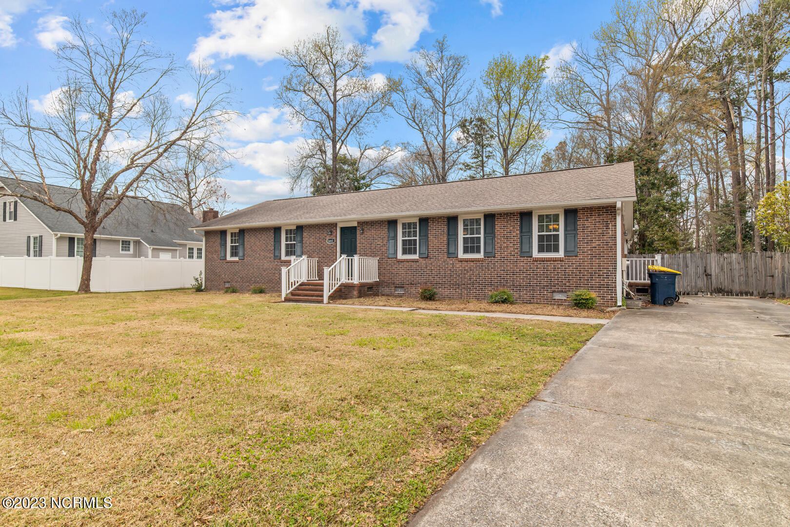1403 Clifton Road