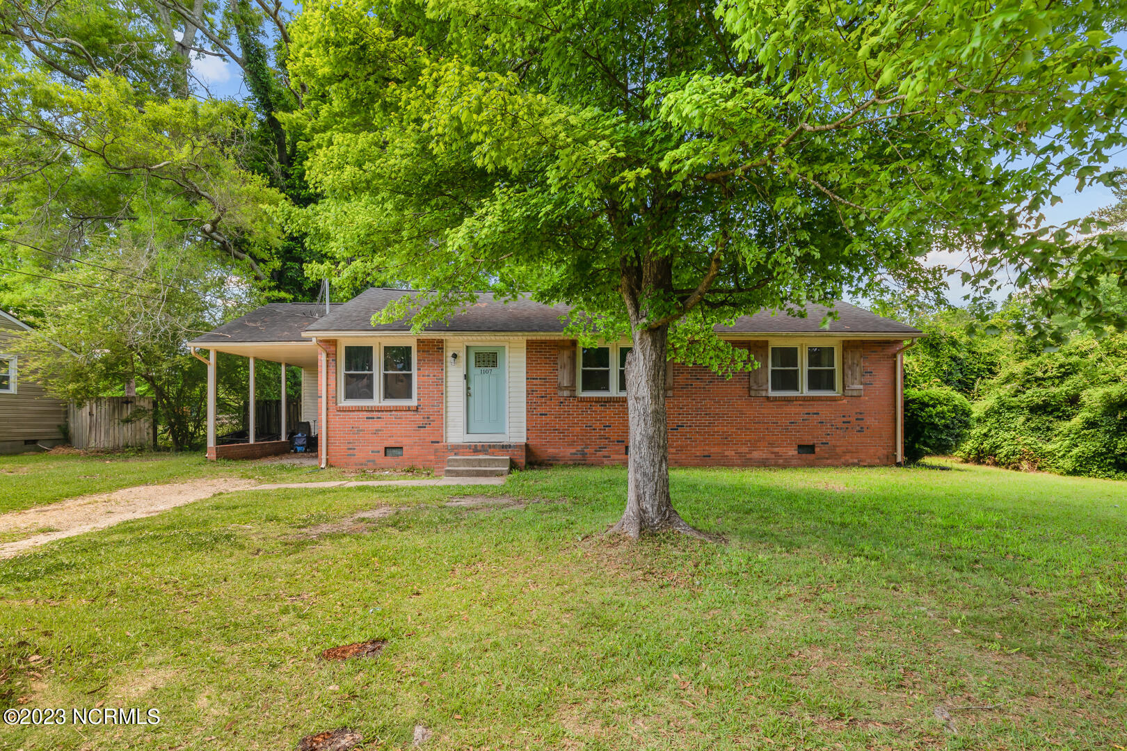 1107 River Street