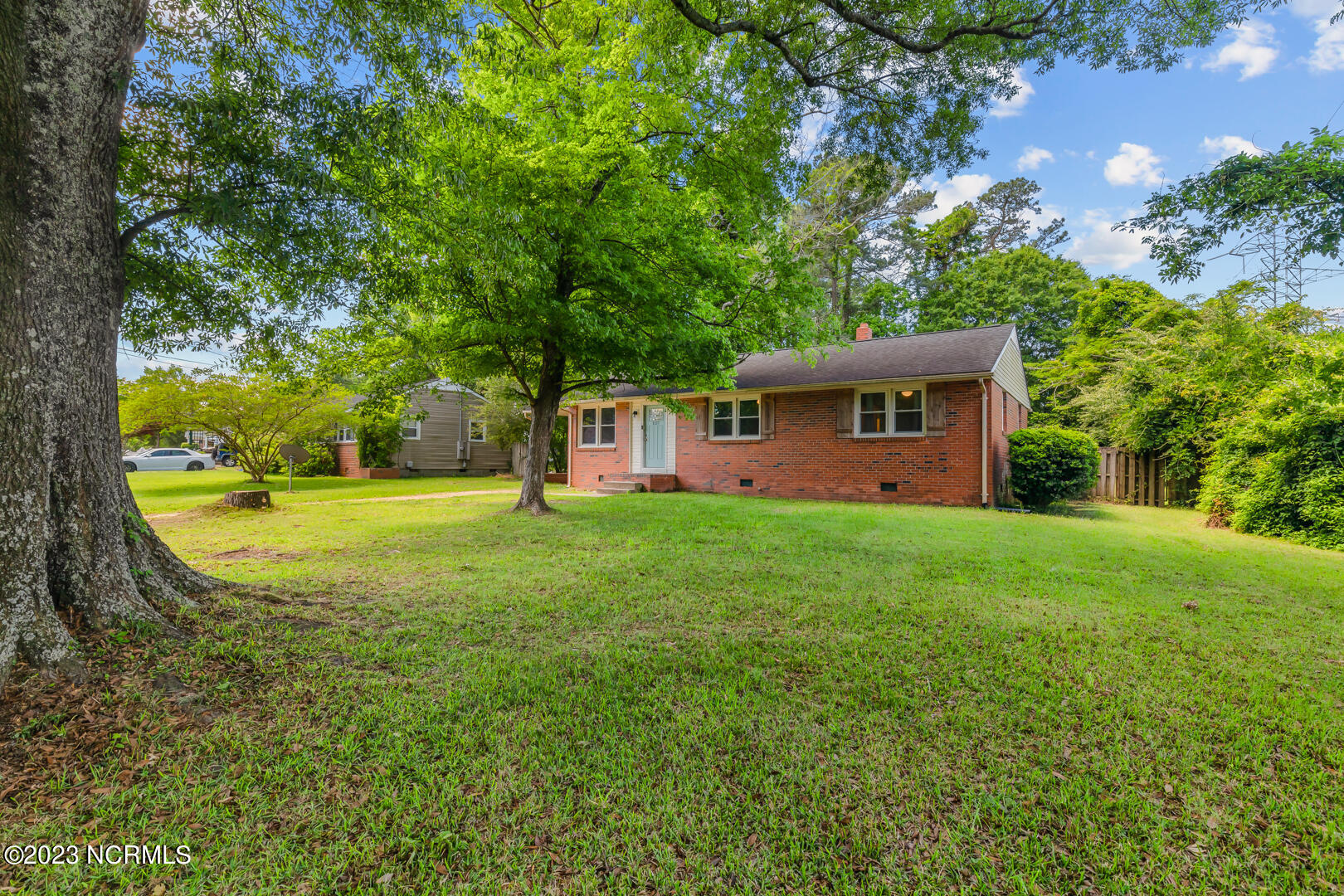 1107 River Street