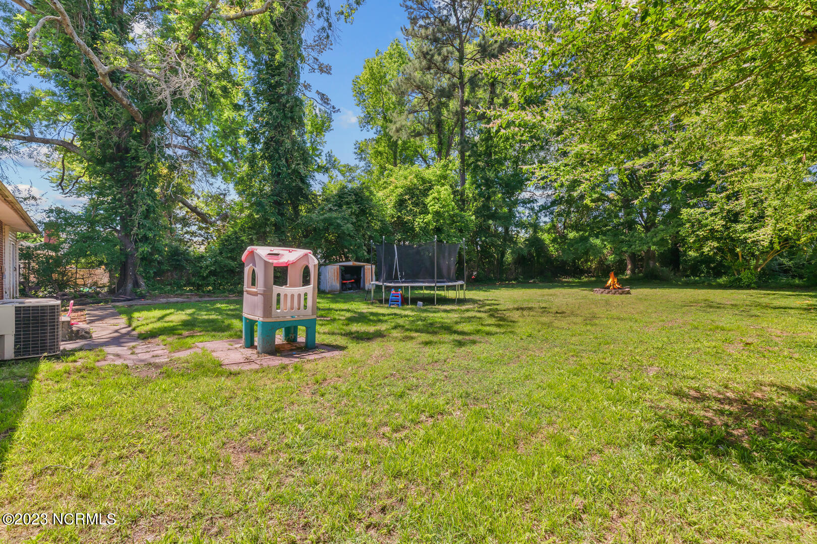 1107 River Street
