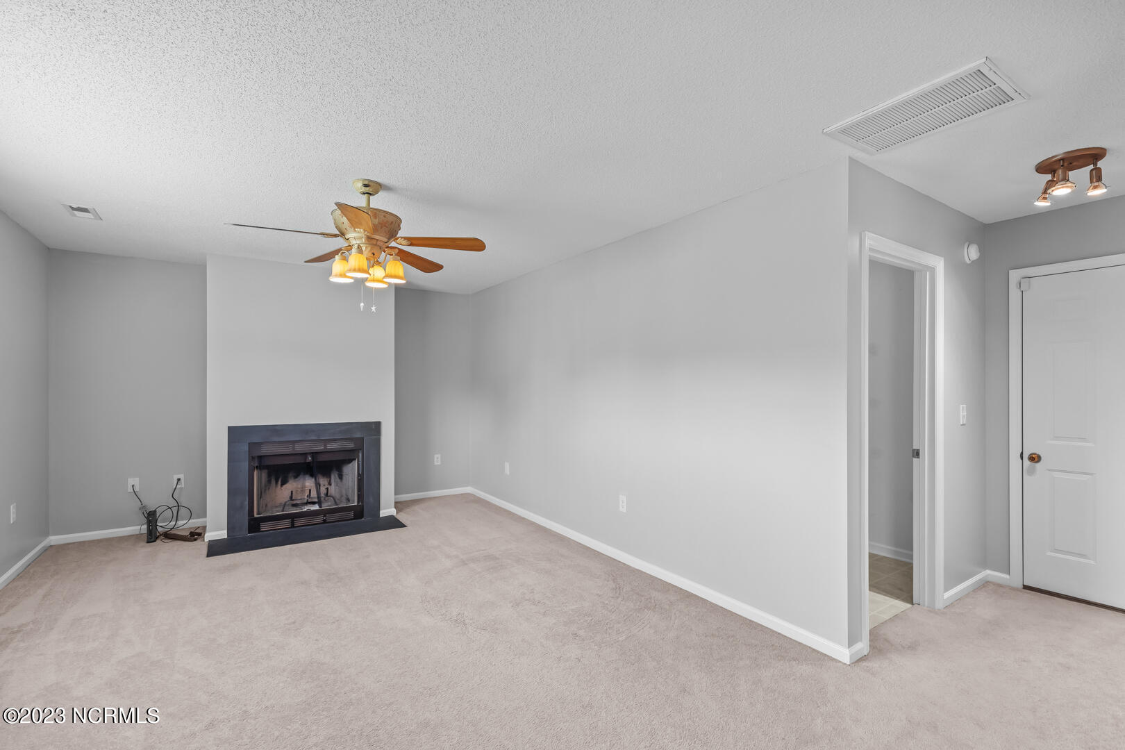 104 Appleton Lane