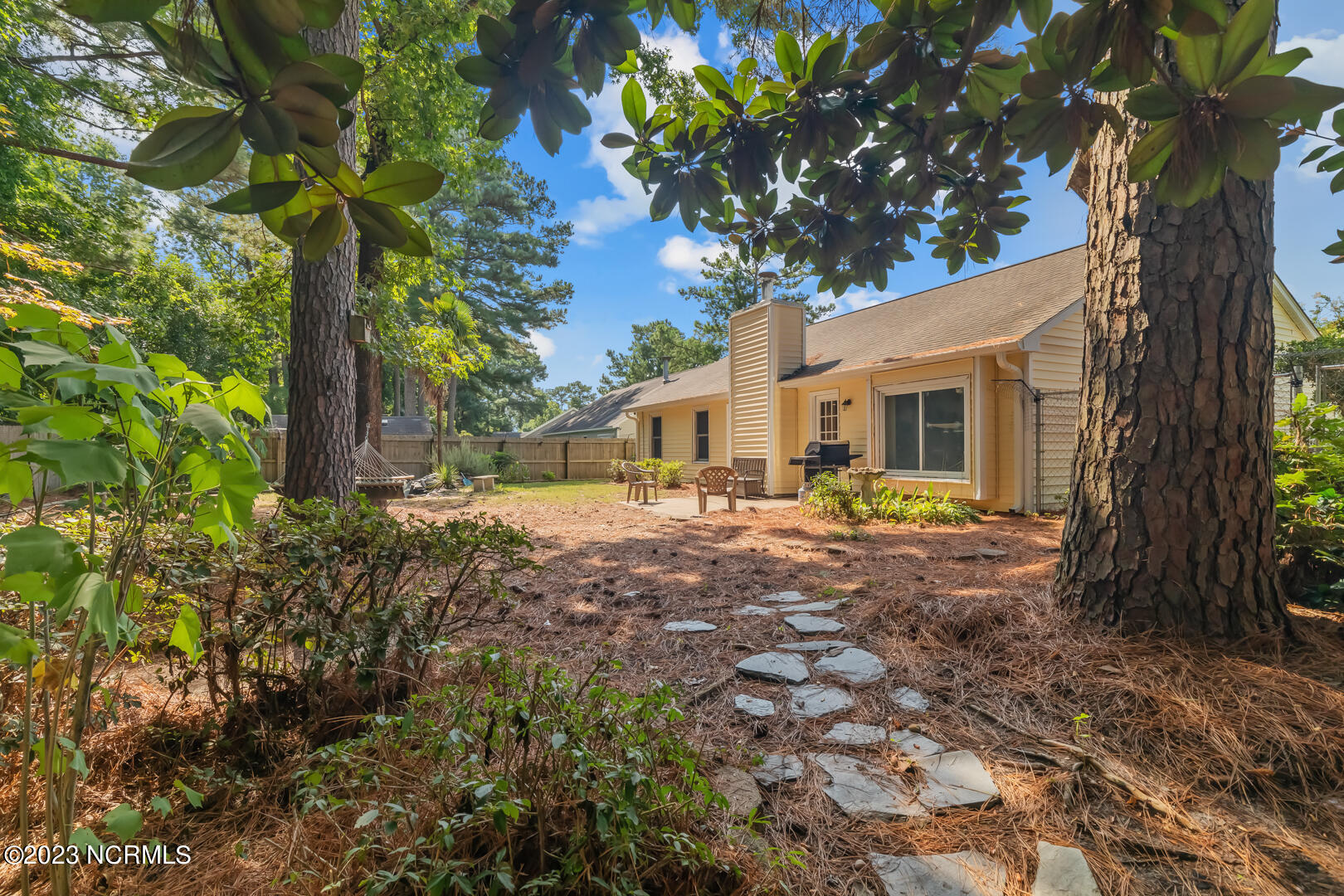 201 E Lakeridge Landing