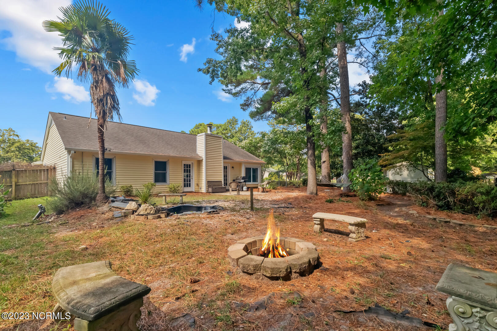 201 E Lakeridge Landing