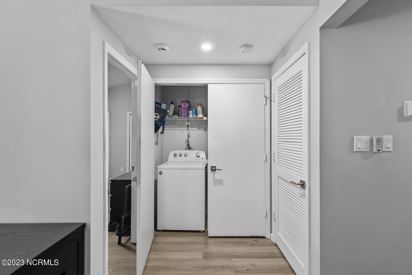 201 E Lakeridge Landing