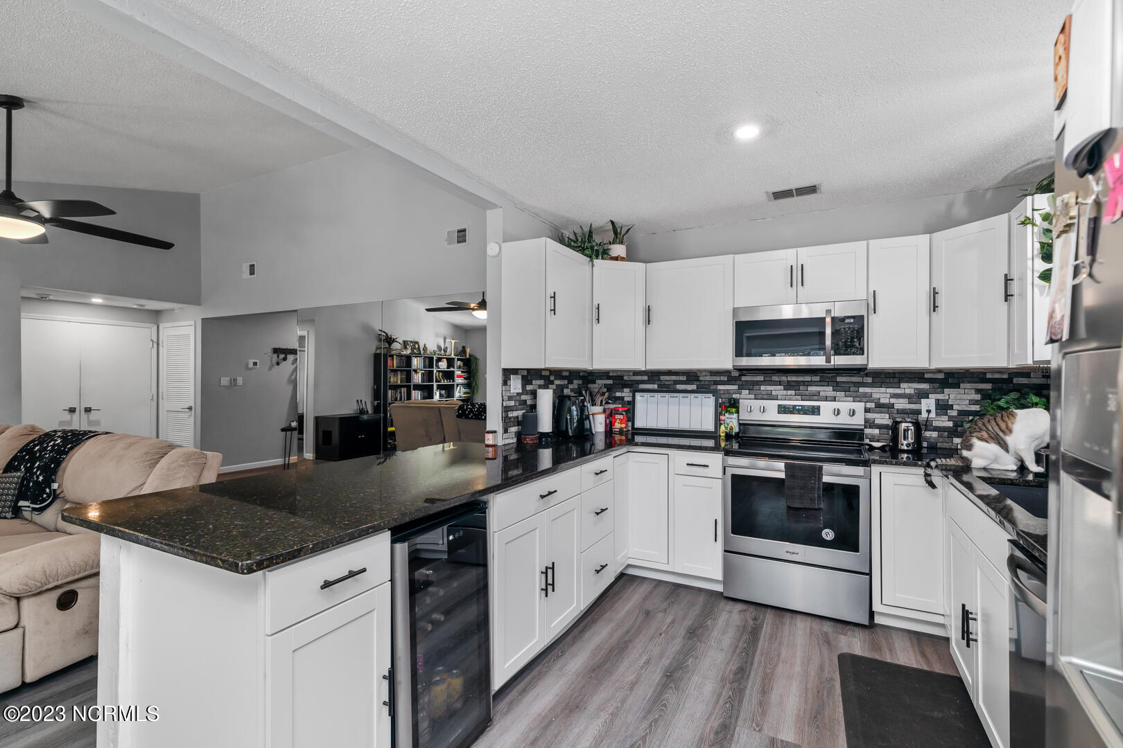 201 E Lakeridge Landing