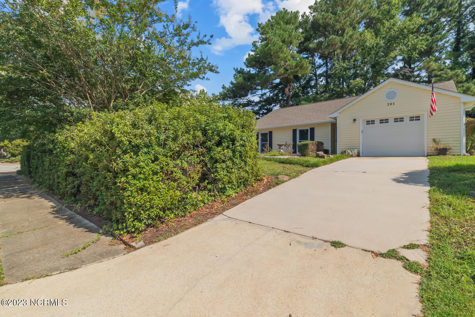 201 E Lakeridge Landing