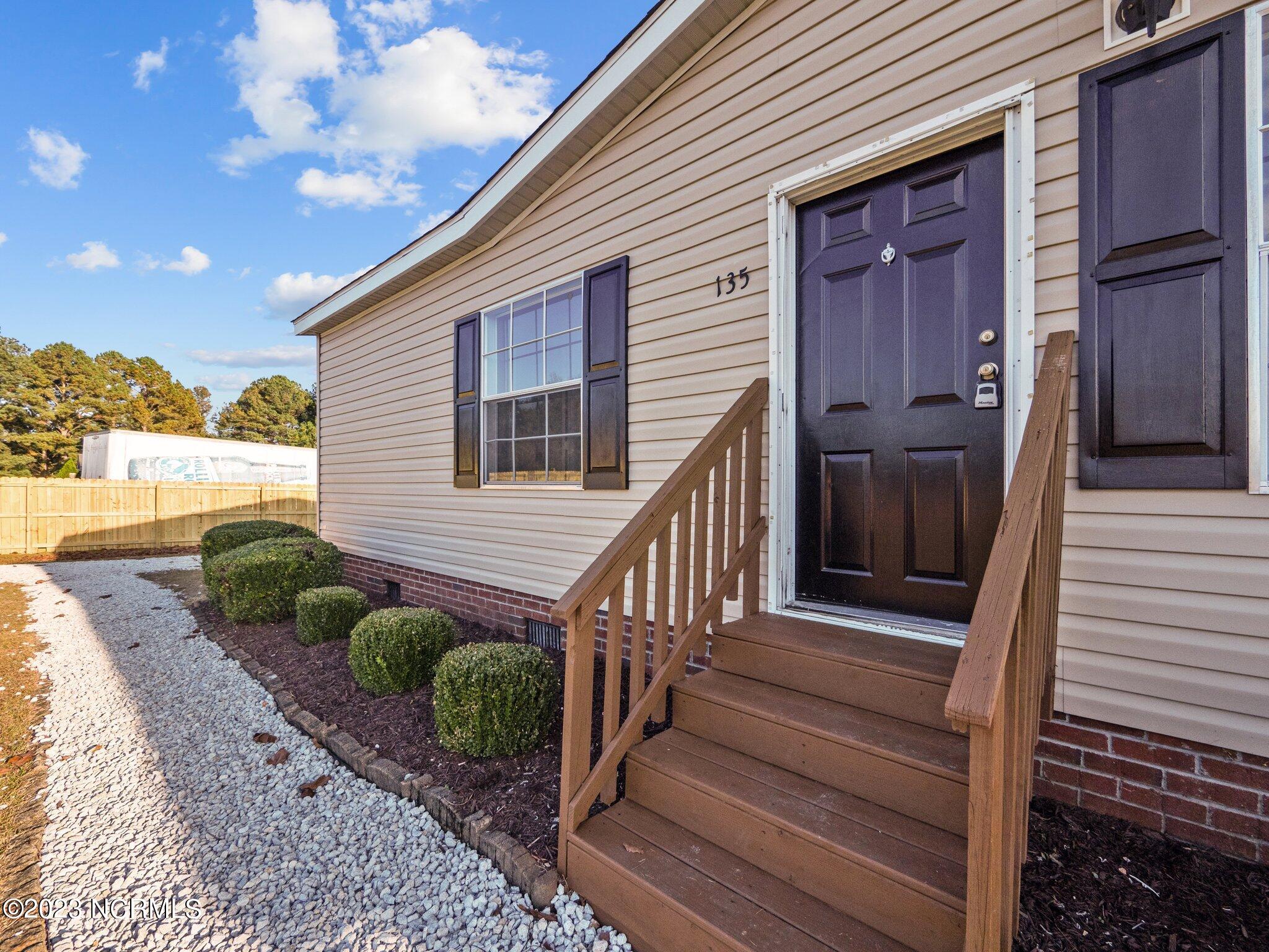 135 Reedy Lane