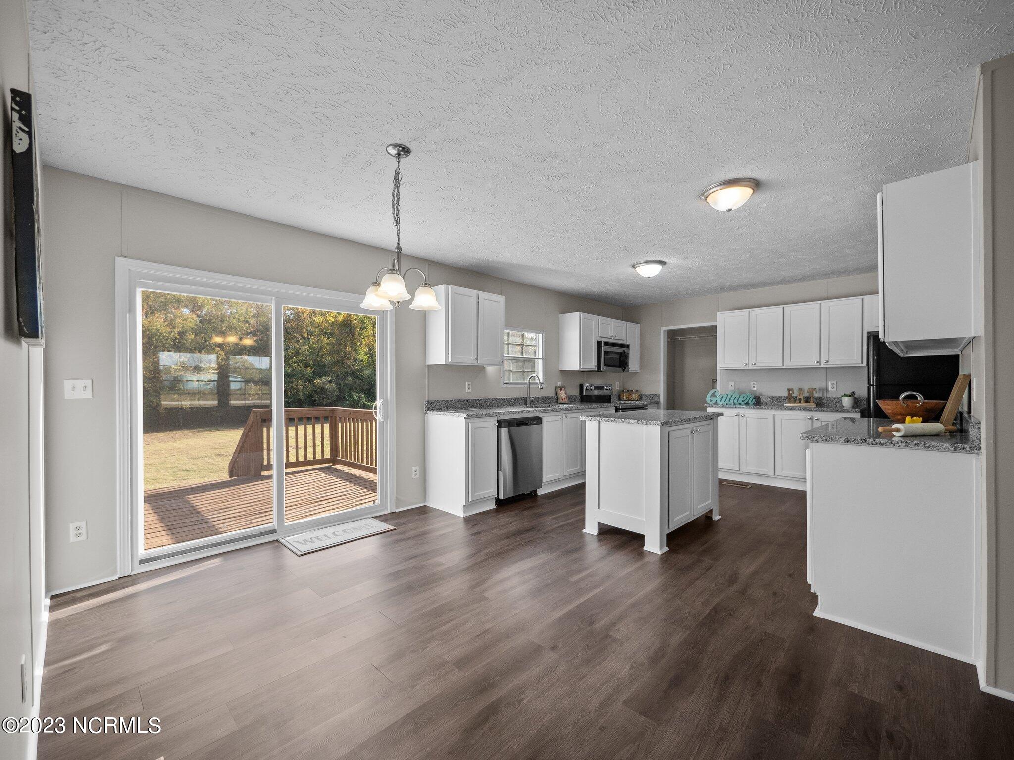 135 Reedy Lane