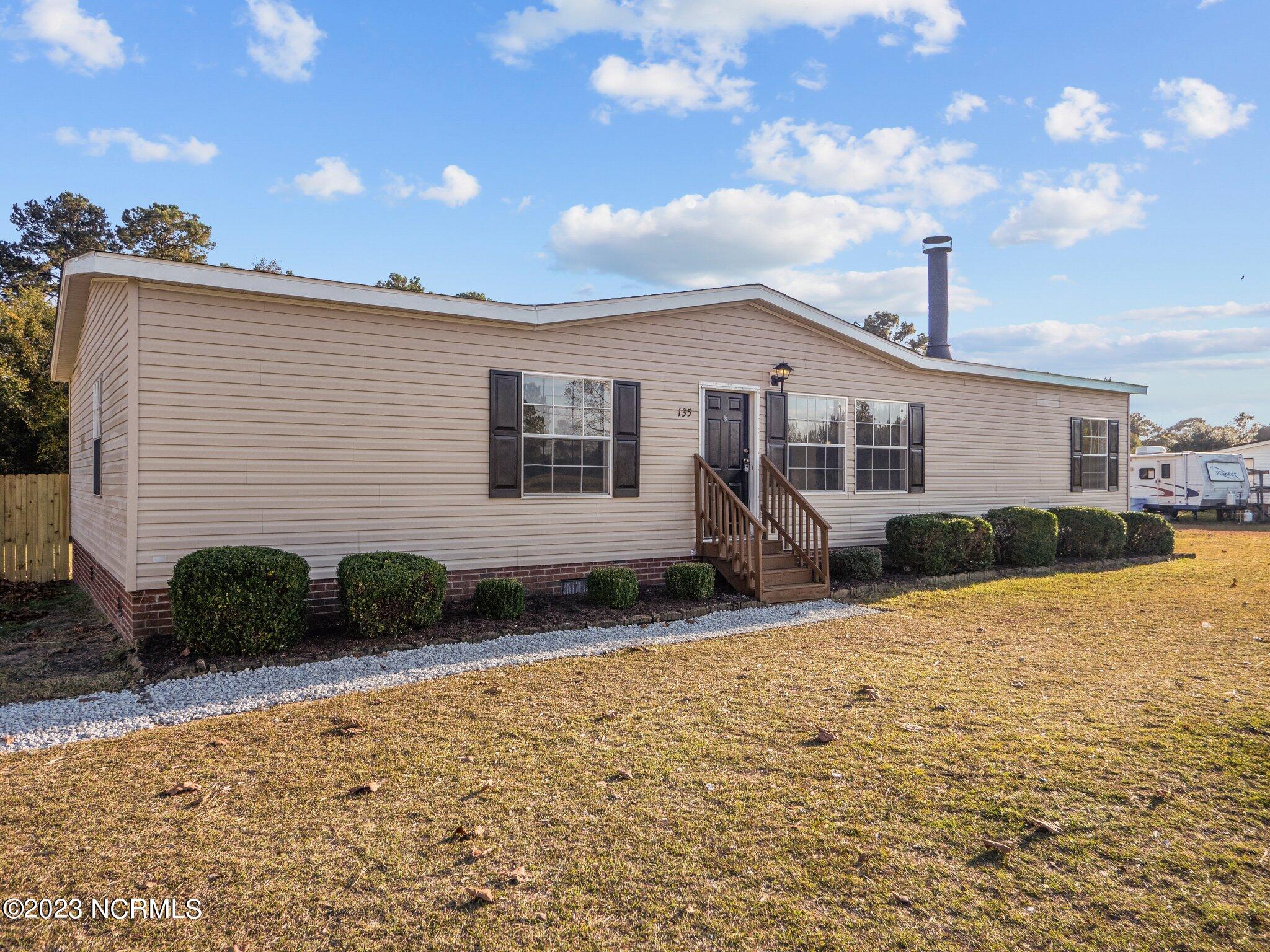 135 Reedy Lane