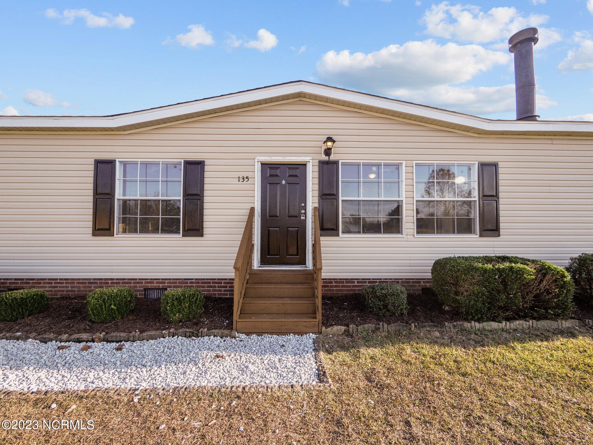 135 Reedy Lane
