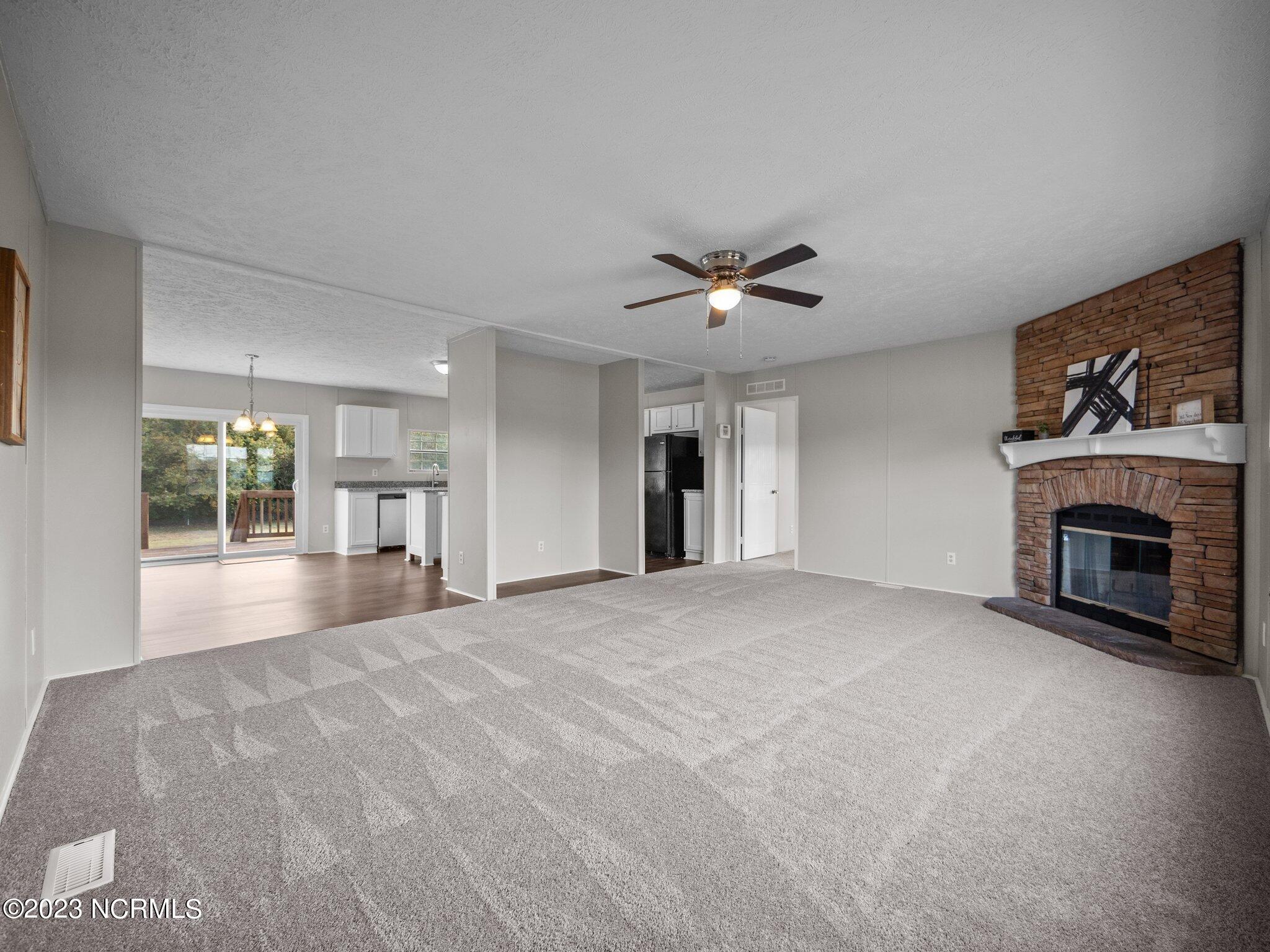 135 Reedy Lane