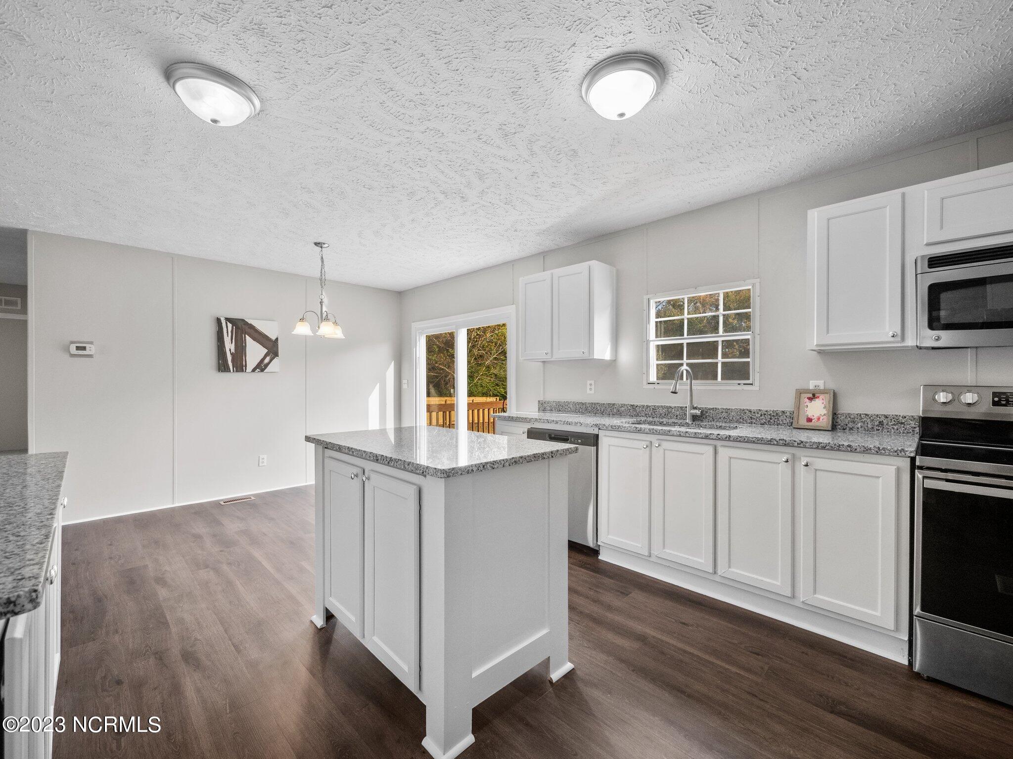 135 Reedy Lane