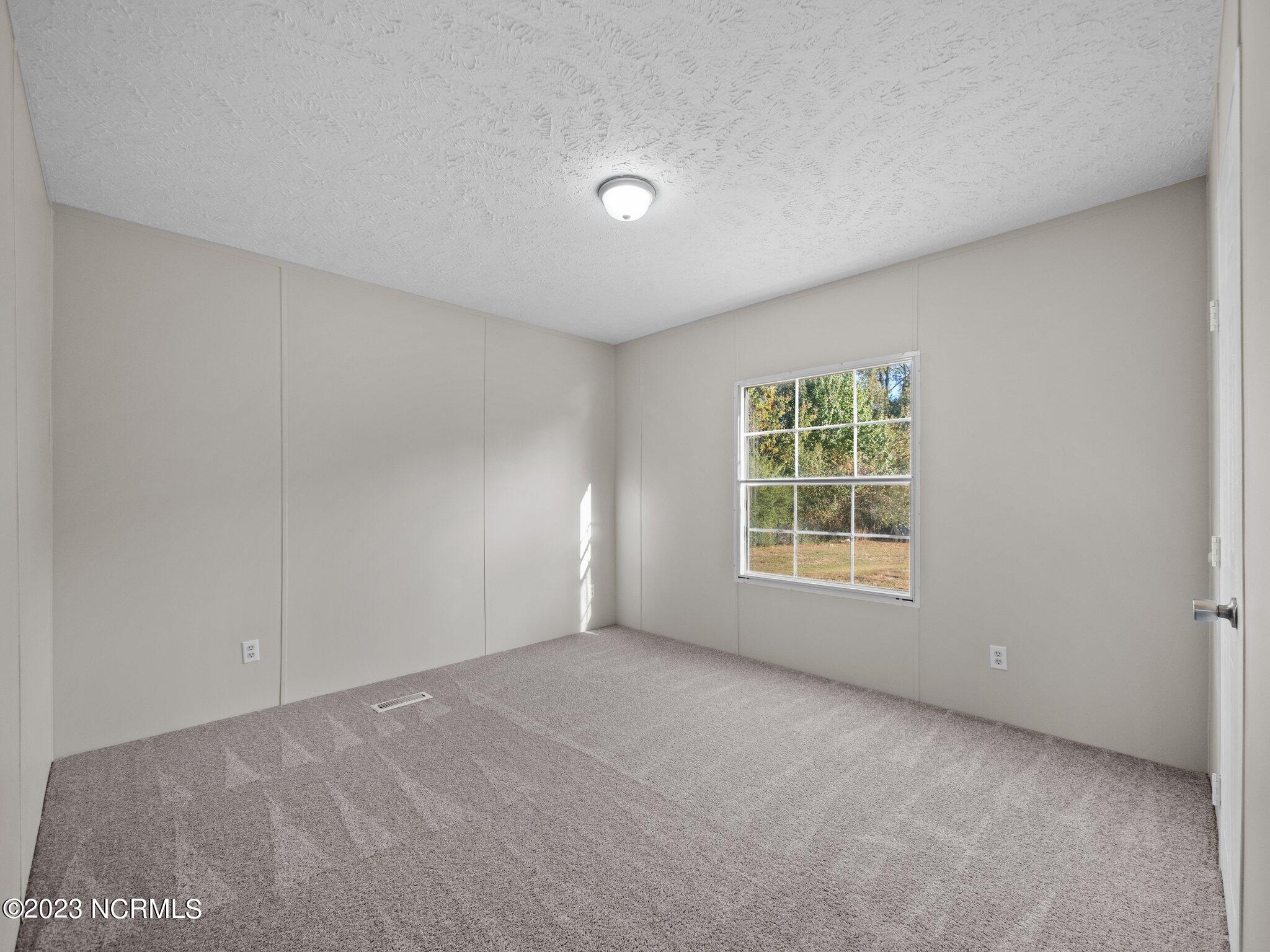 135 Reedy Lane