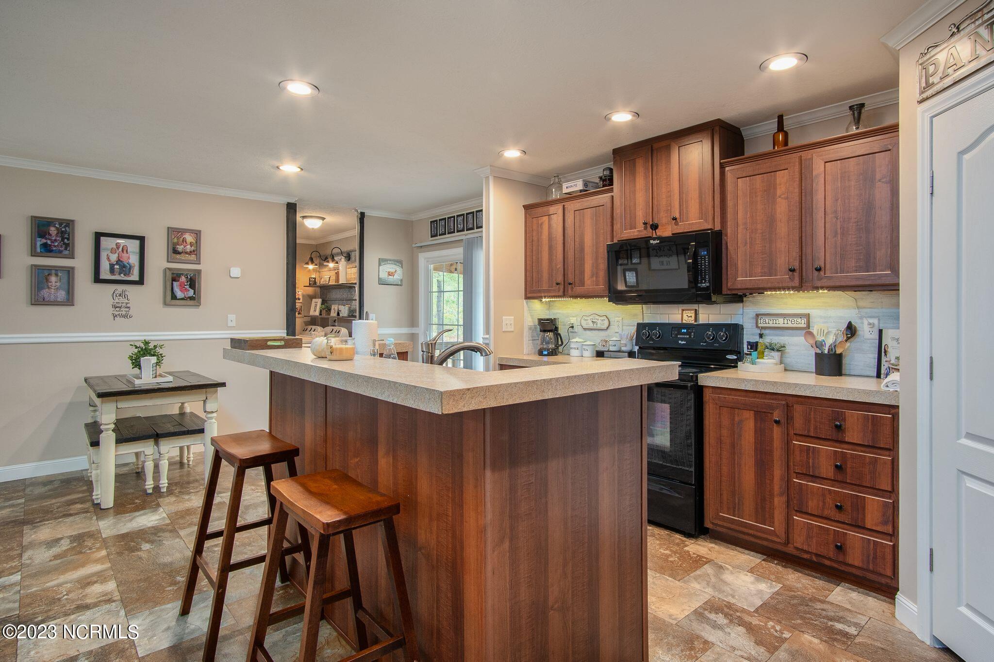 1246 Highway 172