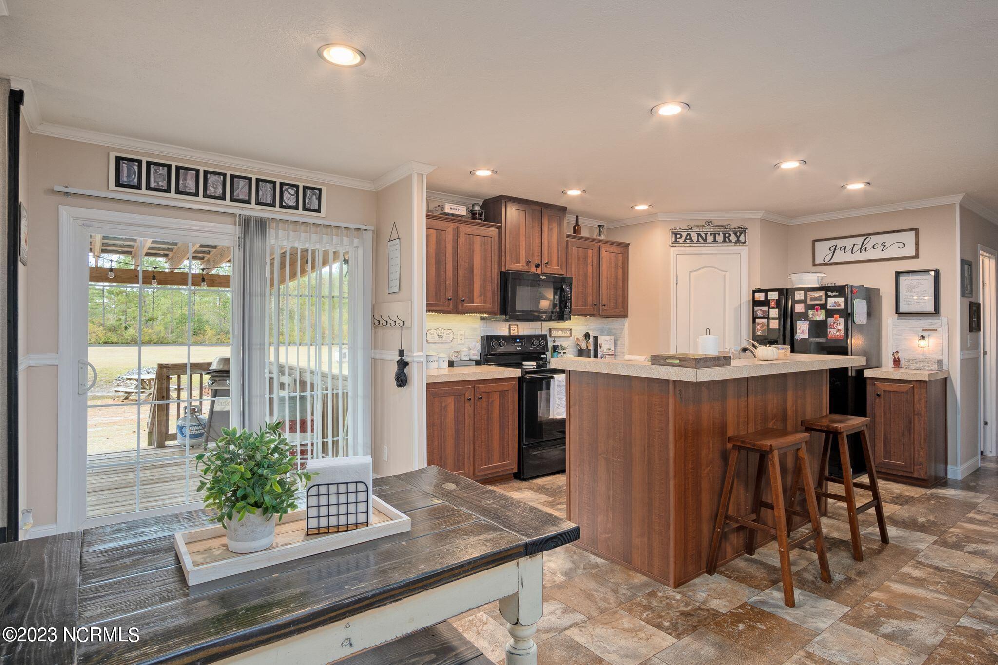 1246 Highway 172