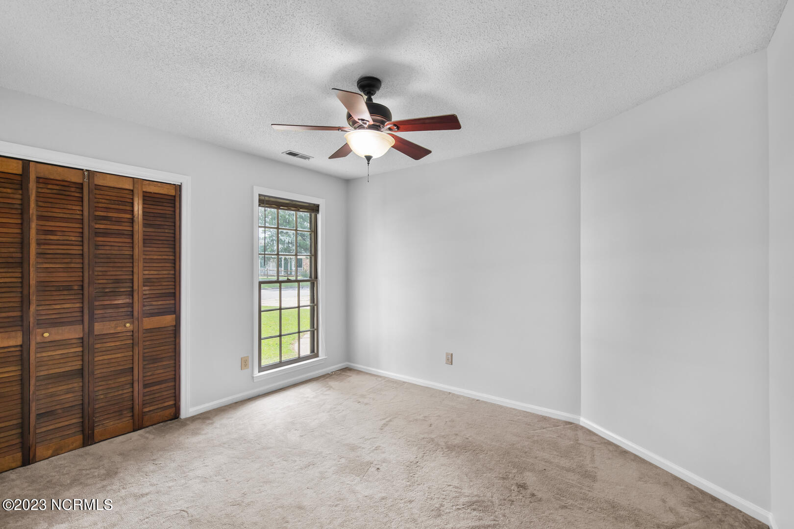 2221 Bridle Trail