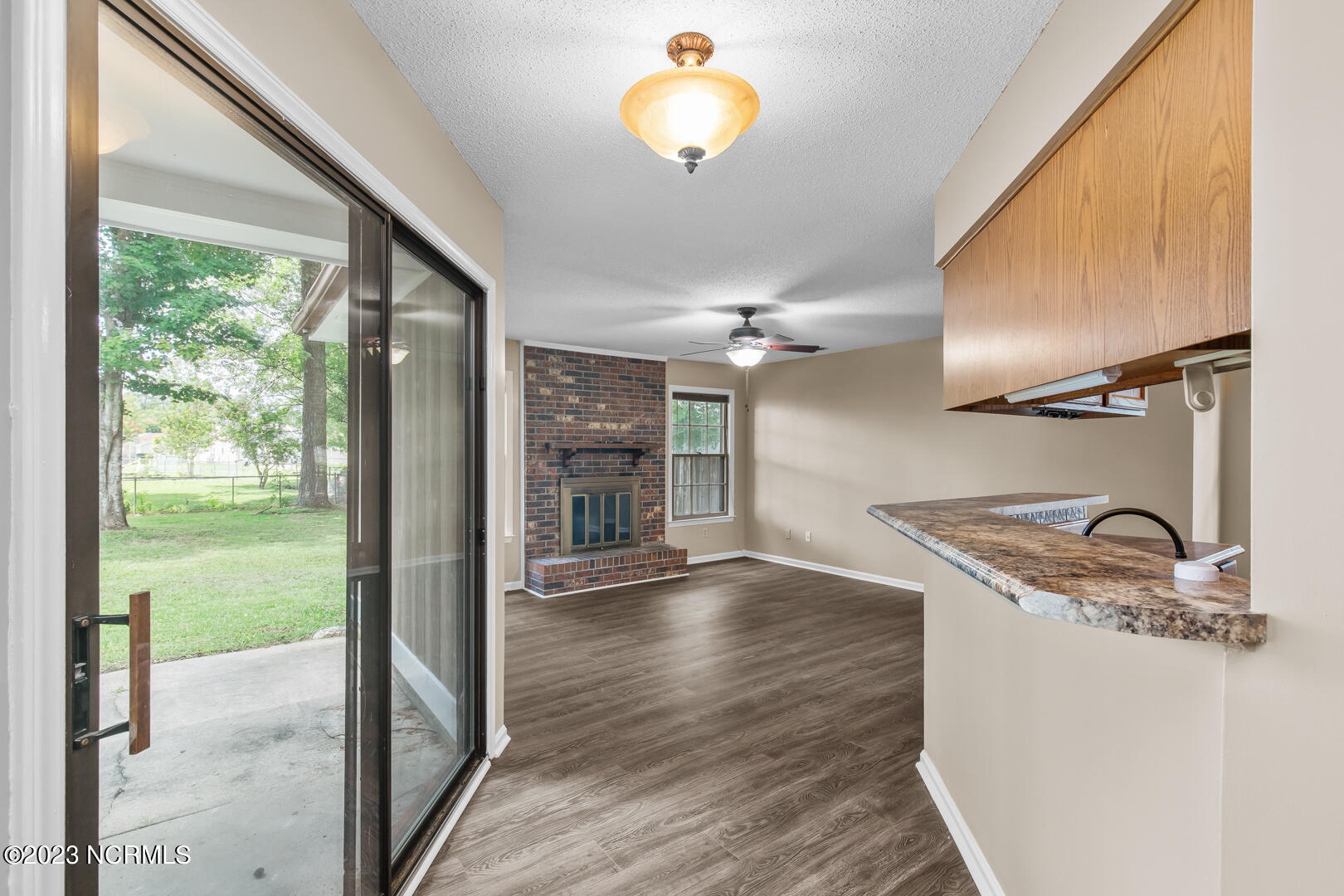 2221 Bridle Trail