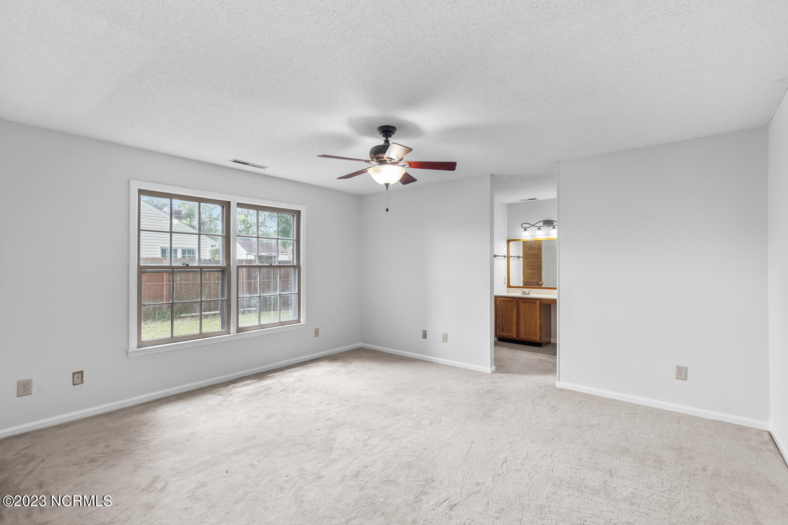 2221 Bridle Trail