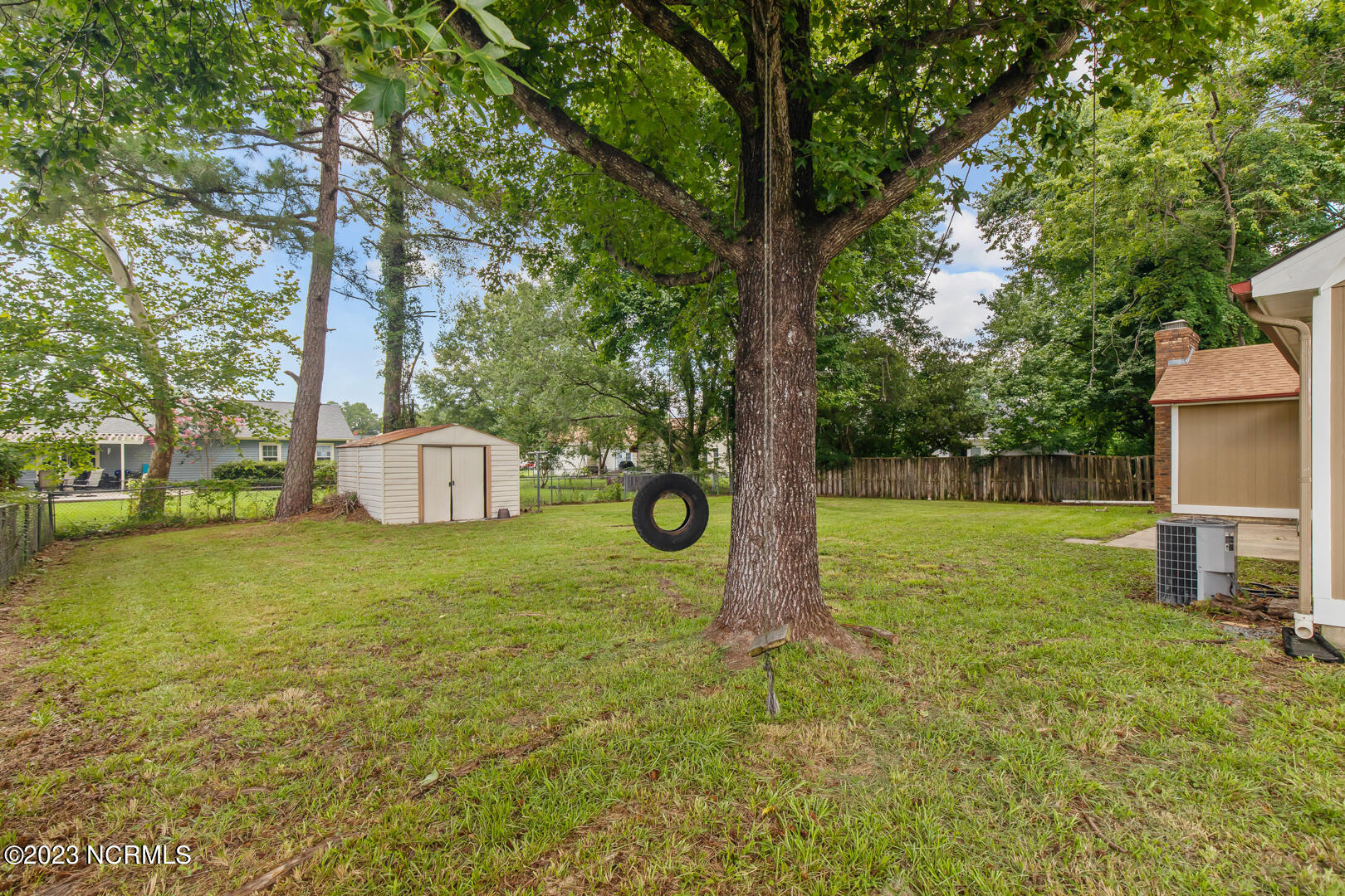 2221 Bridle Trail