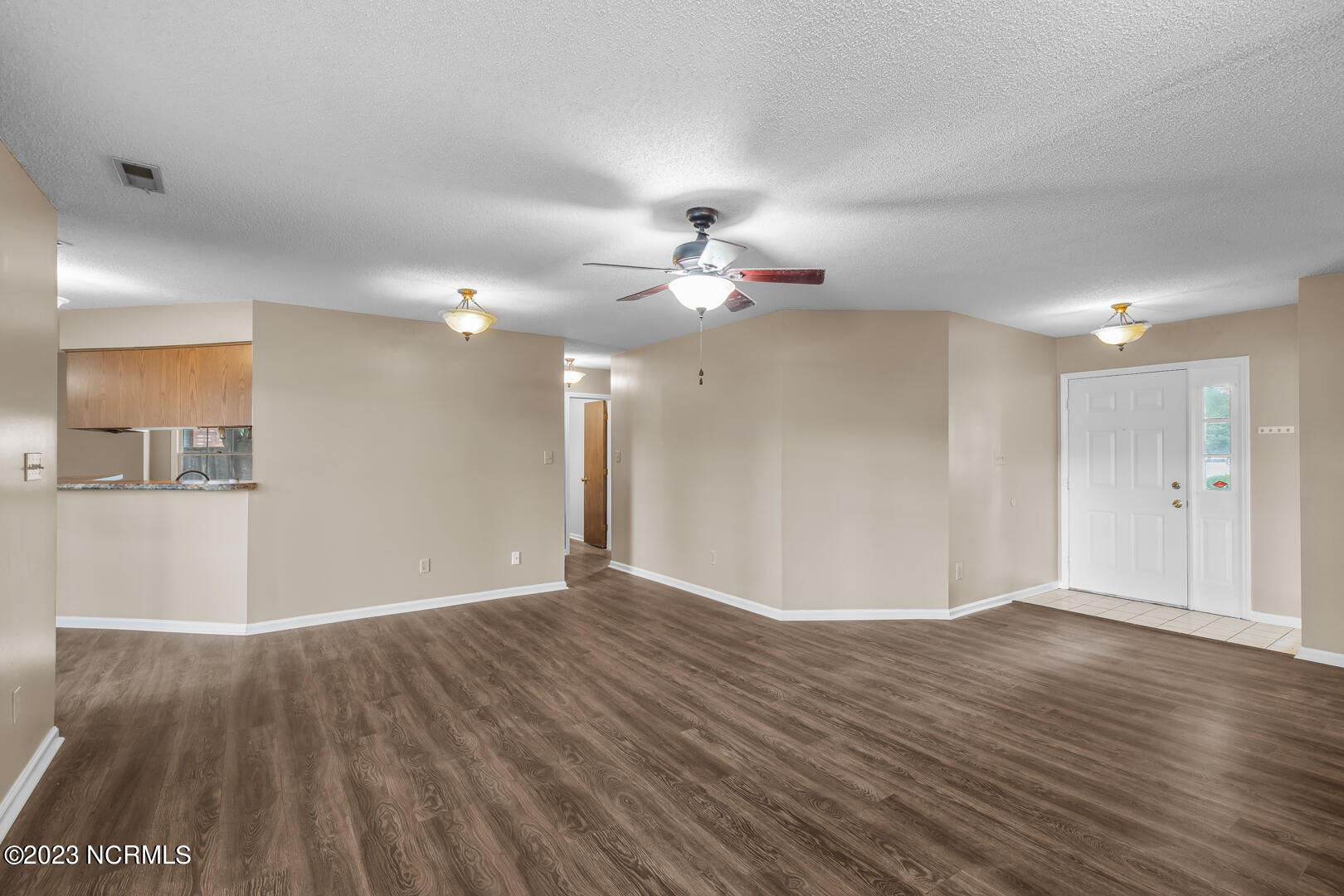 2221 Bridle Trail
