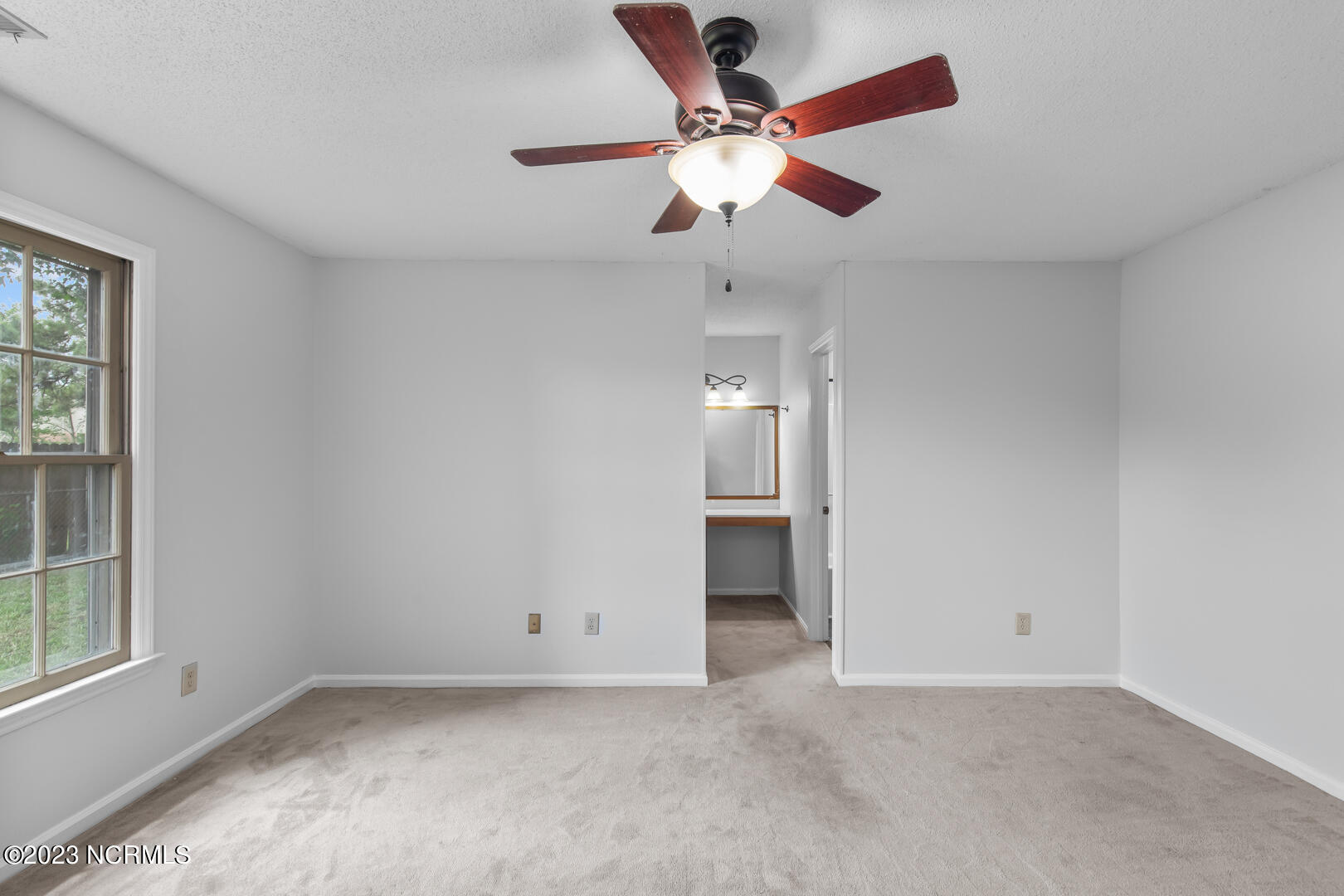 2221 Bridle Trail
